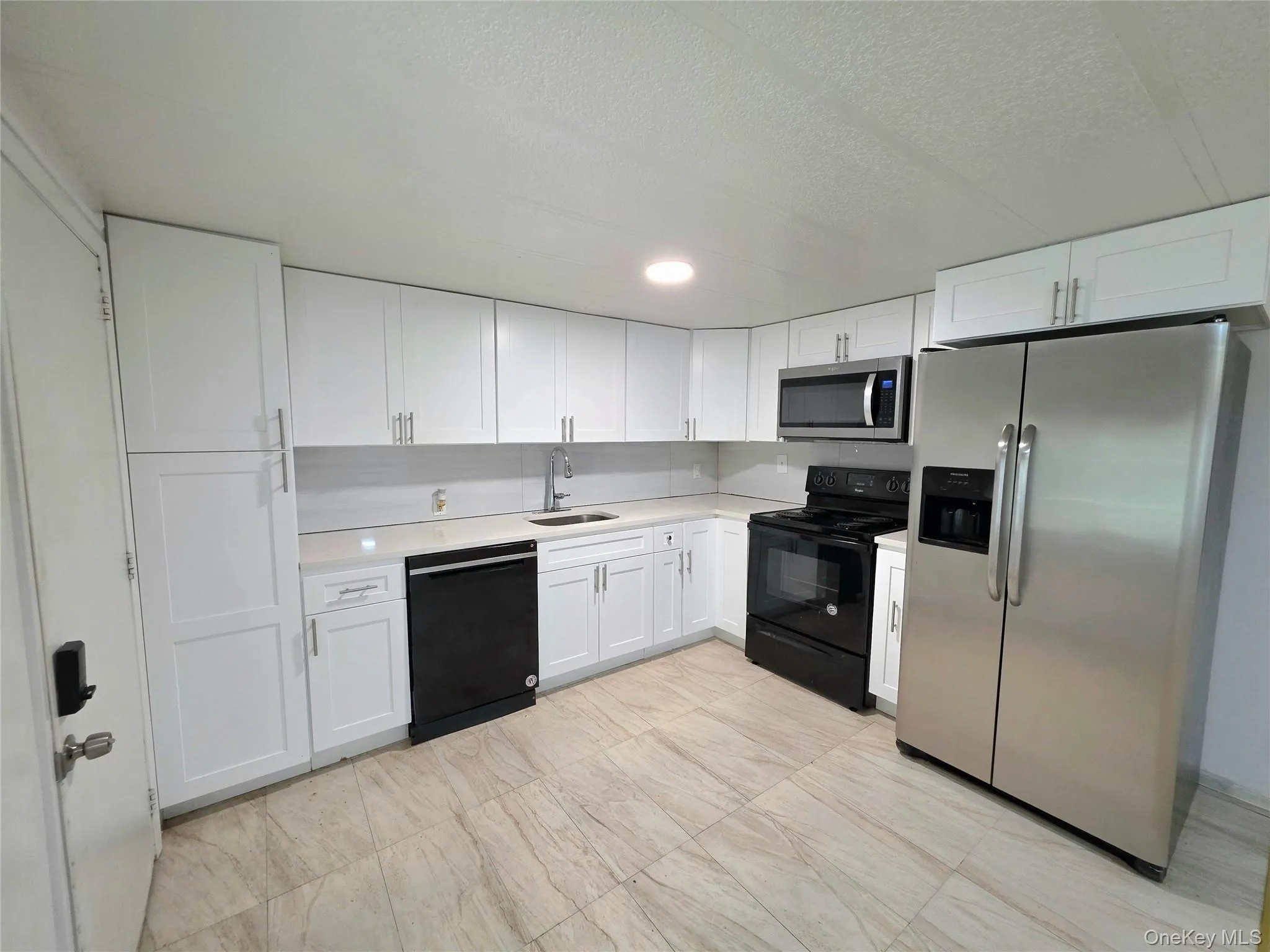 525 Riverleigh Avenue, Riverhead, NY, 2 Bedrooms Bedrooms, 4 Rooms Rooms,1 BathroomBathrooms,Residential,For Rent,Riverleigh,0,1037579 525 Riverleigh Avenue, Riverhead, NY, 2 Bedrooms Bedrooms, 4 Rooms Rooms,1 BathroomBathrooms,Residential,For Rent,Riverleigh,0,1037579