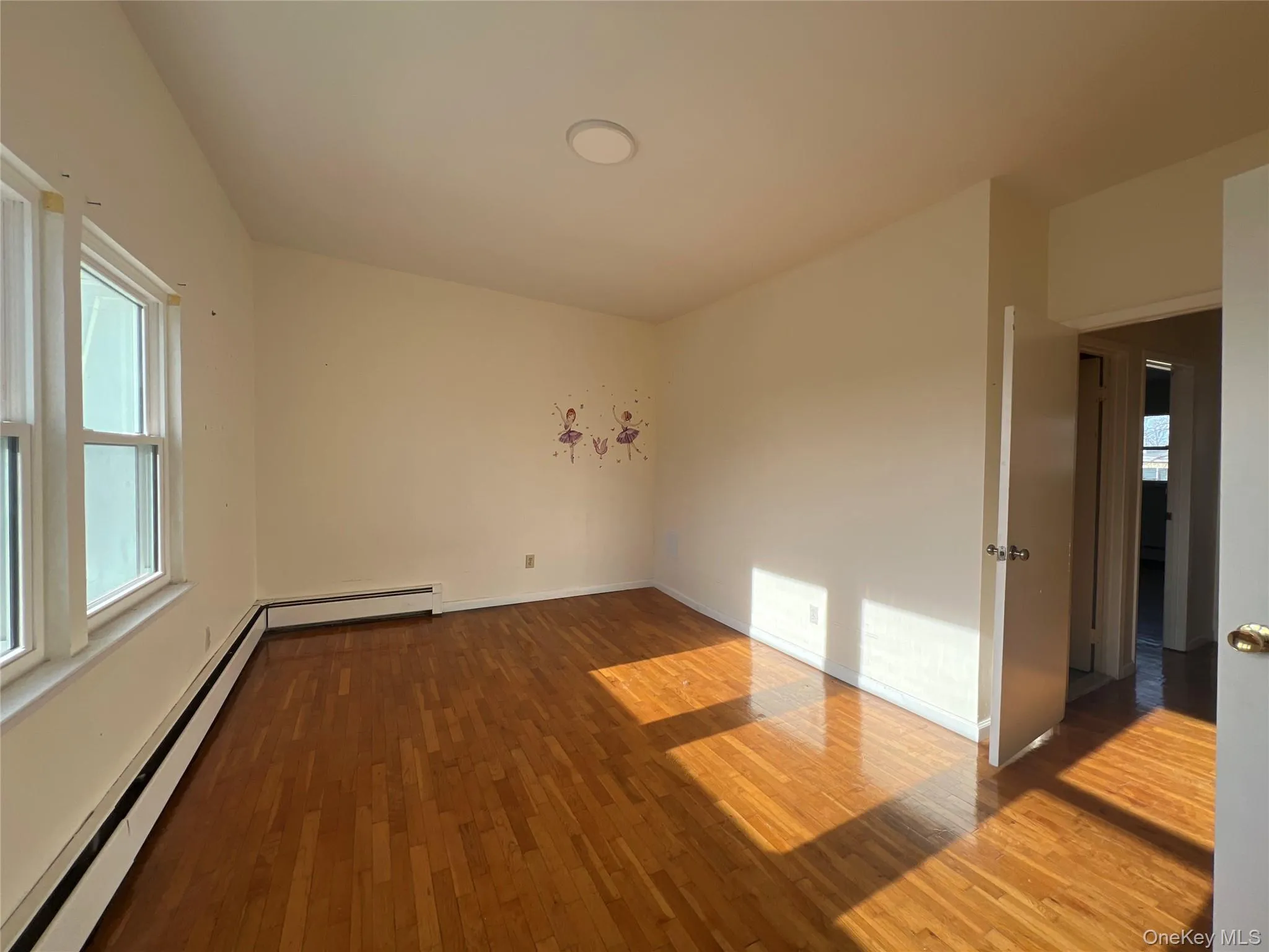 18 Chaucer Court, Middletown, NY, 3 Bedrooms Bedrooms, 8 Rooms Rooms,1 BathroomBathrooms,Residential Lease,For Rent,Chaucer,0,1037583 18 Chaucer Court, Middletown, NY, 3 Bedrooms Bedrooms, 8 Rooms Rooms,1 BathroomBathrooms,Residential Lease,For Rent,Chaucer,0,1037583