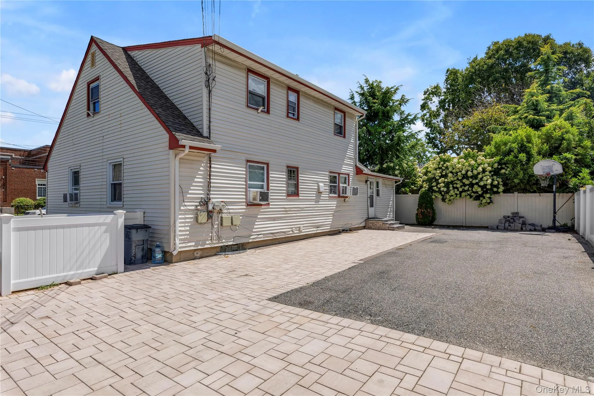 1345 Great Neck Road, Babylon, NY, 3 Bedrooms Bedrooms, 9 Rooms Rooms,3 BathroomsBathrooms,Residential,For Rent,Great Neck,0,1037586 1345 Great Neck Road, Babylon, NY, 3 Bedrooms Bedrooms, 9 Rooms Rooms,3 BathroomsBathrooms,Residential,For Rent,Great Neck,0,1037586