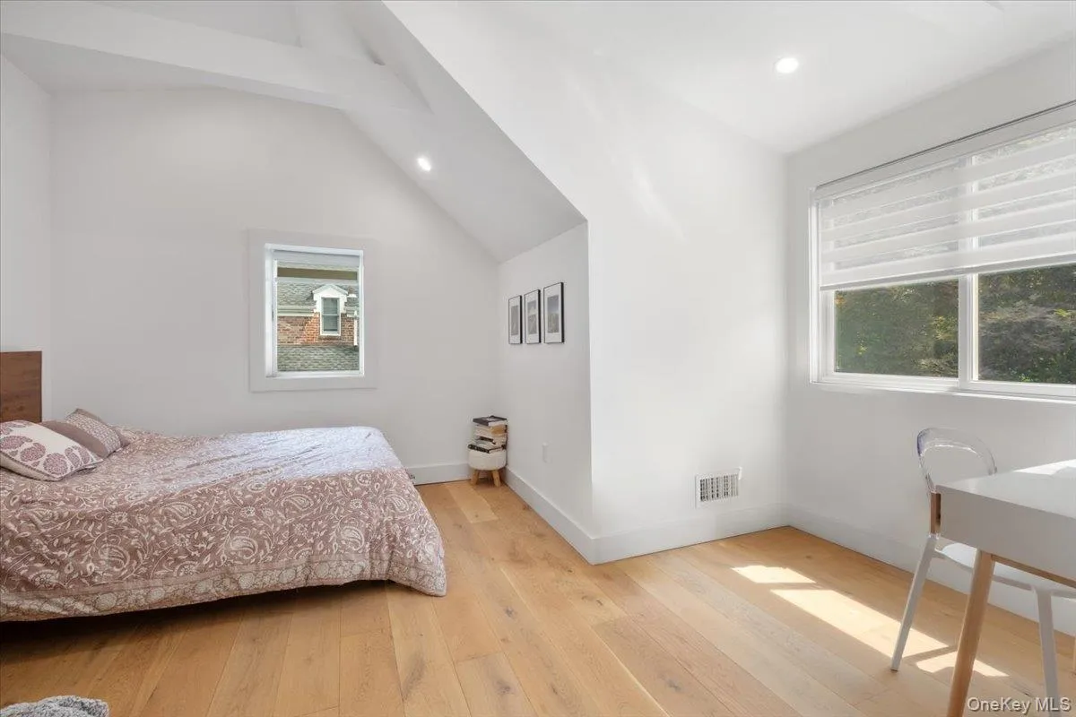 128 Glendale Road, Greenburgh, NY, 4 Bedrooms Bedrooms, 9 Rooms Rooms,4 BathroomsBathrooms,Residential Lease,For Rent,Glendale,0,1037589 128 Glendale Road, Greenburgh, NY, 4 Bedrooms Bedrooms, 9 Rooms Rooms,4 BathroomsBathrooms,Residential Lease,For Rent,Glendale,0,1037589
