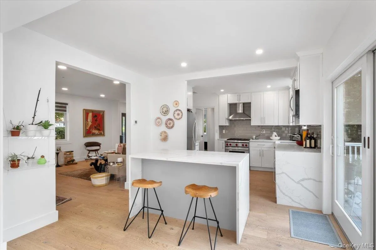 128 Glendale Road, Greenburgh, NY, 4 Bedrooms Bedrooms, 9 Rooms Rooms,4 BathroomsBathrooms,Residential Lease,For Rent,Glendale,0,1037589 128 Glendale Road, Greenburgh, NY, 4 Bedrooms Bedrooms, 9 Rooms Rooms,4 BathroomsBathrooms,Residential Lease,For Rent,Glendale,0,1037589