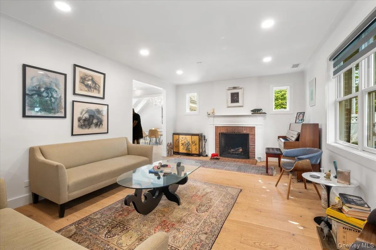 128 Glendale Road, Greenburgh, NY, 4 Bedrooms Bedrooms, 9 Rooms Rooms,4 BathroomsBathrooms,Residential Lease,For Rent,Glendale,0,1037589 128 Glendale Road, Greenburgh, NY, 4 Bedrooms Bedrooms, 9 Rooms Rooms,4 BathroomsBathrooms,Residential Lease,For Rent,Glendale,0,1037589