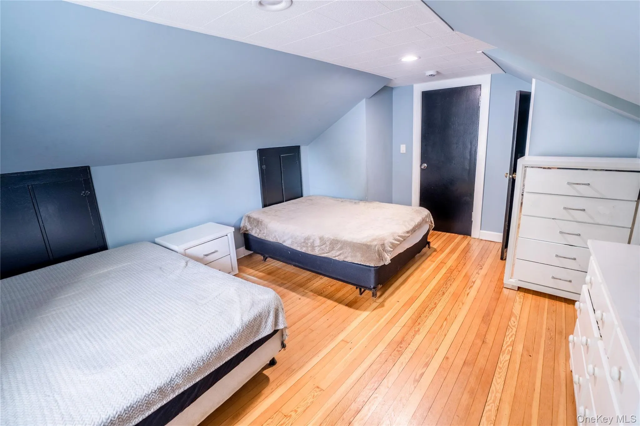 85 cocoanut Street, Islip, NY, 5 Bedrooms Bedrooms, 7 Rooms Rooms,5 BathroomsBathrooms,Residential,For Rent,cocoanut,0,1037591 85 cocoanut Street, Islip, NY, 5 Bedrooms Bedrooms, 7 Rooms Rooms,5 BathroomsBathrooms,Residential,For Rent,cocoanut,0,1037591