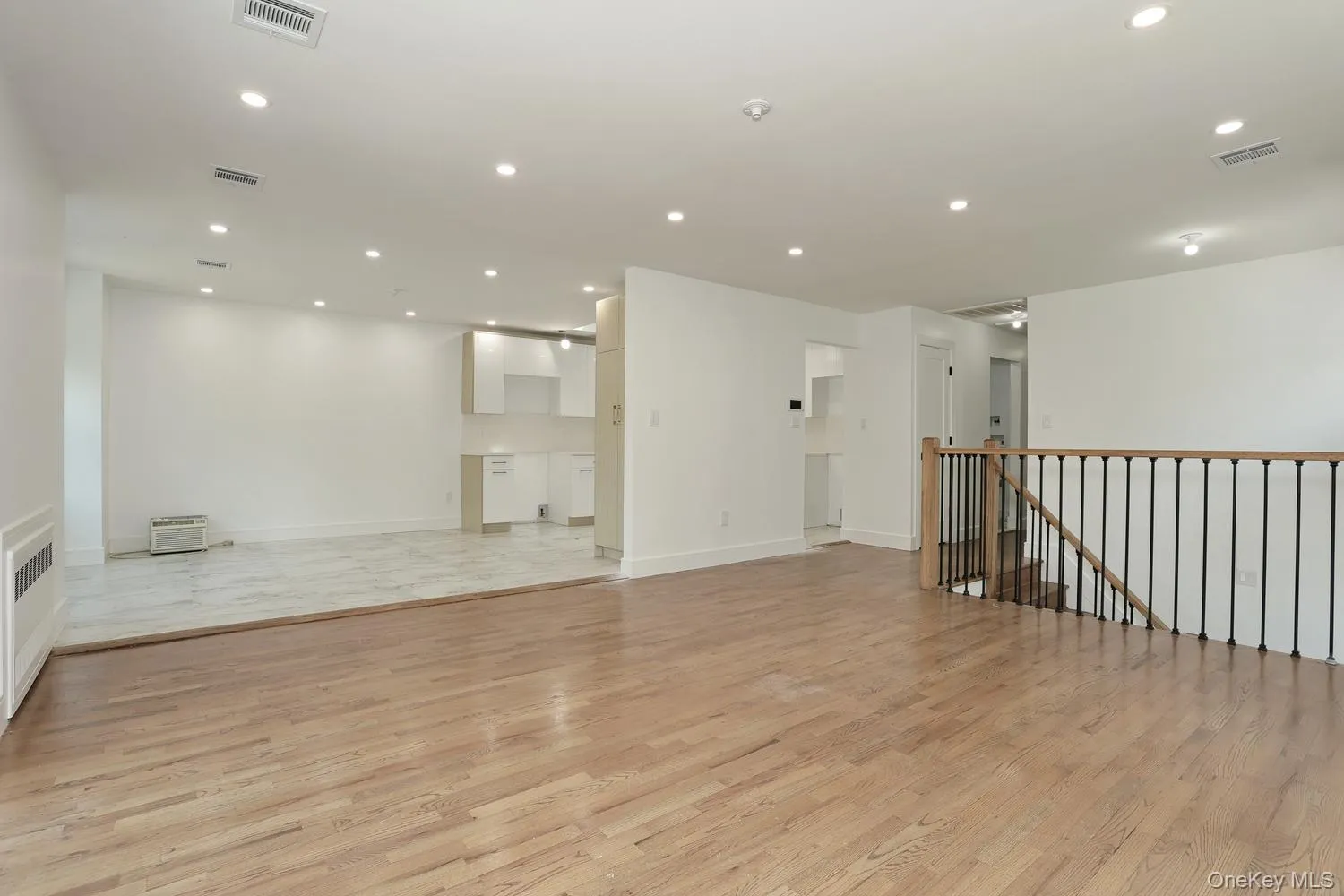 38 Singer Avenue, Ramapo, NY, 7 Bedrooms Bedrooms, 10 Rooms Rooms,3 BathroomsBathrooms,Residential,For Rent,Singer,0,1037601 38 Singer Avenue, Ramapo, NY, 7 Bedrooms Bedrooms, 10 Rooms Rooms,3 BathroomsBathrooms,Residential,For Rent,Singer,0,1037601
