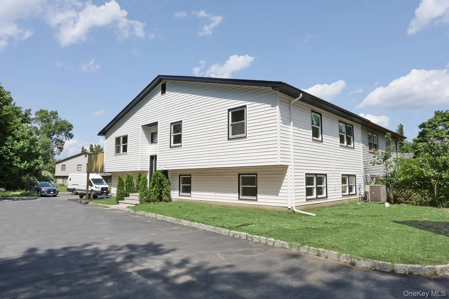 38 Singer Avenue, Ramapo, NY, 7 Bedrooms Bedrooms, 10 Rooms Rooms,3 BathroomsBathrooms,Residential,For Rent,Singer,0,1037601 38 Singer Avenue, Ramapo, NY, 7 Bedrooms Bedrooms, 10 Rooms Rooms,3 BathroomsBathrooms,Residential,For Rent,Singer,0,1037601