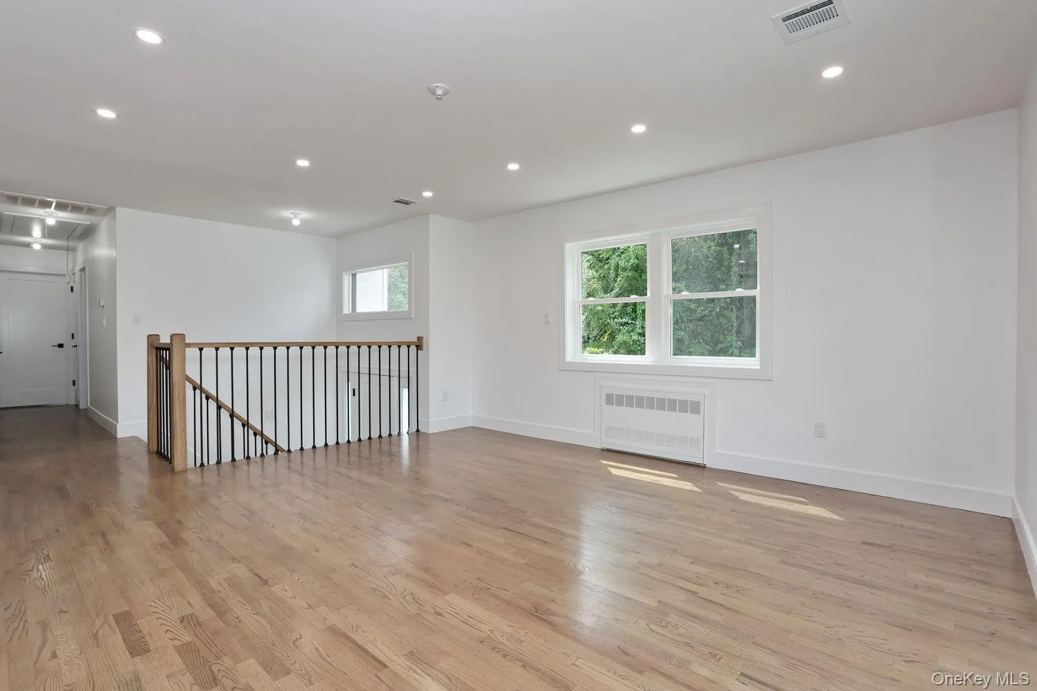 38 Singer Avenue, Ramapo, NY, 7 Bedrooms Bedrooms, 10 Rooms Rooms,3 BathroomsBathrooms,Residential,For Rent,Singer,0,1037601 38 Singer Avenue, Ramapo, NY, 7 Bedrooms Bedrooms, 10 Rooms Rooms,3 BathroomsBathrooms,Residential,For Rent,Singer,0,1037601