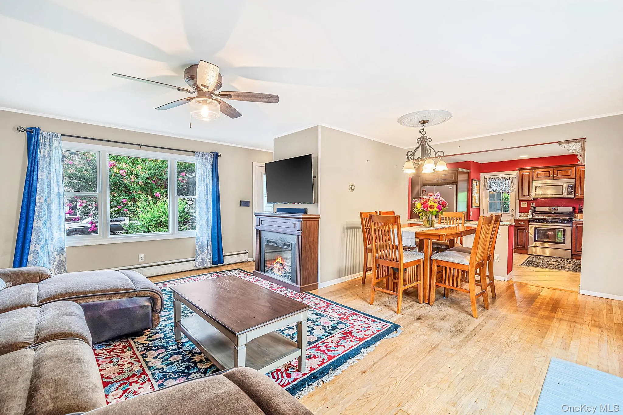 248 6th Avenue, Smithtown, NY, 3 Bedrooms Bedrooms, 6 Rooms Rooms,2 BathroomsBathrooms,Residential,For Rent,6th,0,1037603 248 6th Avenue, Smithtown, NY, 3 Bedrooms Bedrooms, 6 Rooms Rooms,2 BathroomsBathrooms,Residential,For Rent,6th,0,1037603