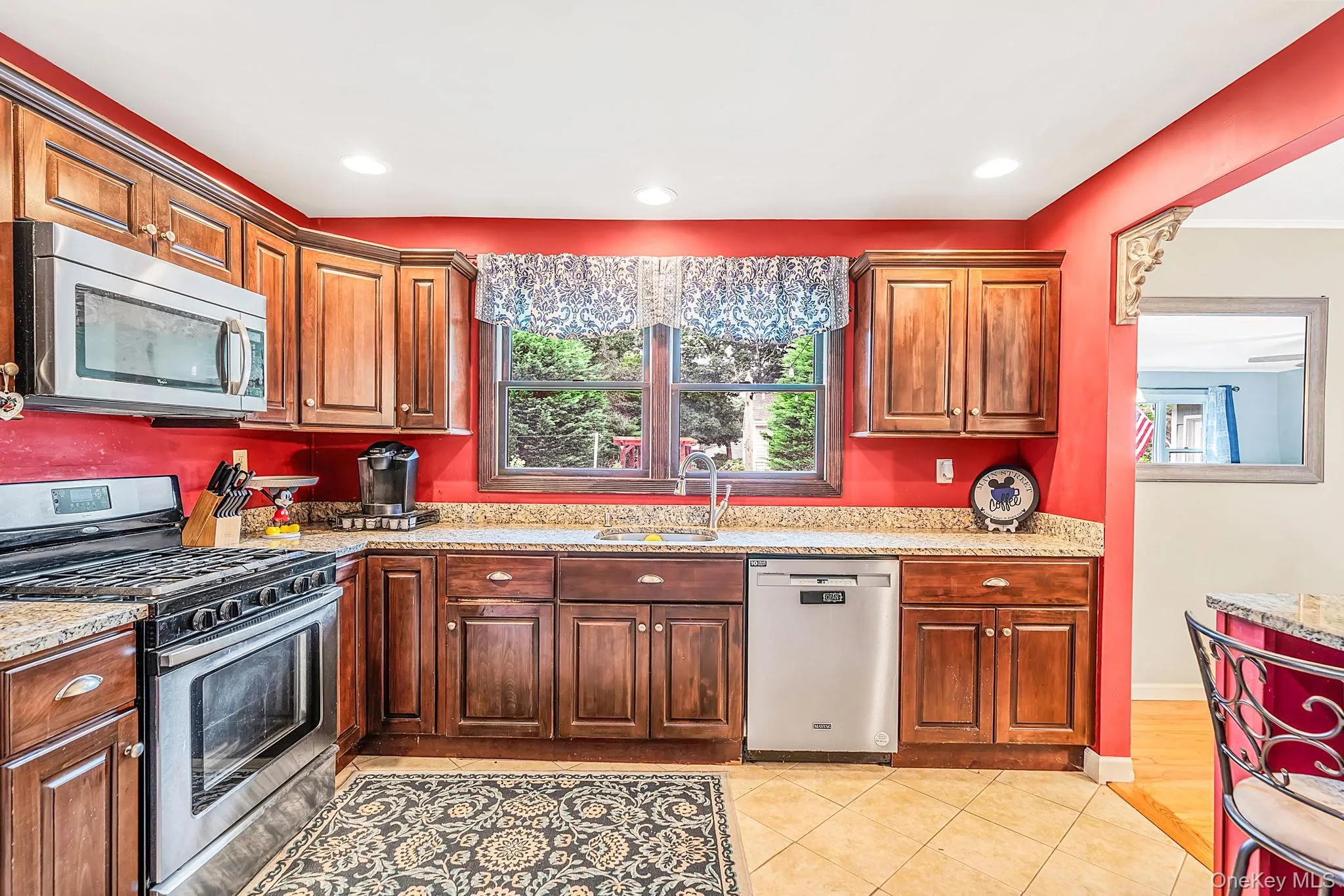 248 6th Avenue, Smithtown, NY, 3 Bedrooms Bedrooms, 6 Rooms Rooms,2 BathroomsBathrooms,Residential,For Rent,6th,0,1037603 248 6th Avenue, Smithtown, NY, 3 Bedrooms Bedrooms, 6 Rooms Rooms,2 BathroomsBathrooms,Residential,For Rent,6th,0,1037603