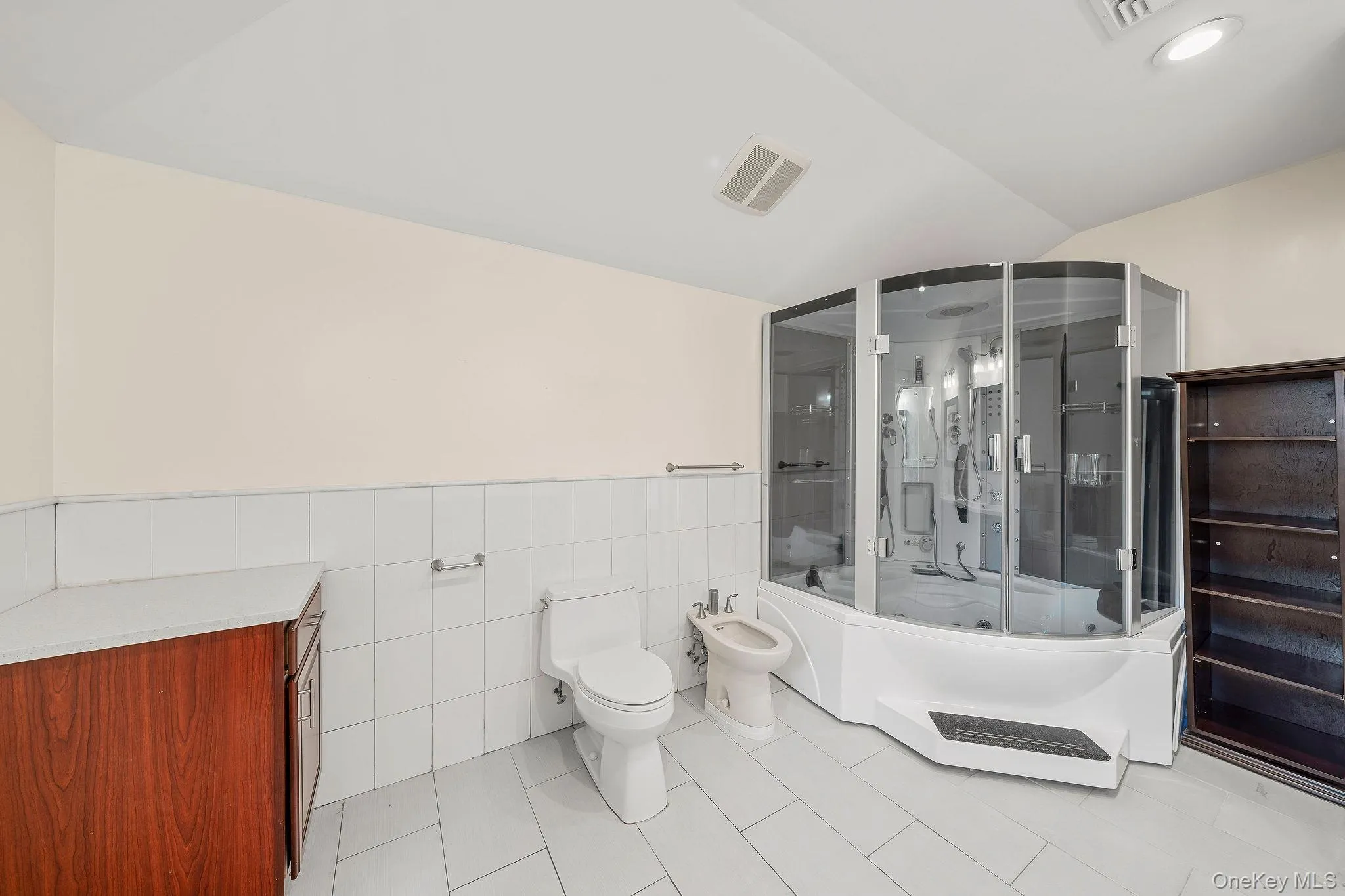 300 Ellen Place, Oyster Bay, NY, 5 Bedrooms Bedrooms, 10 Rooms Rooms,4 BathroomsBathrooms,Residential,For Rent,Ellen,0,1037607 300 Ellen Place, Oyster Bay, NY, 5 Bedrooms Bedrooms, 10 Rooms Rooms,4 BathroomsBathrooms,Residential,For Rent,Ellen,0,1037607