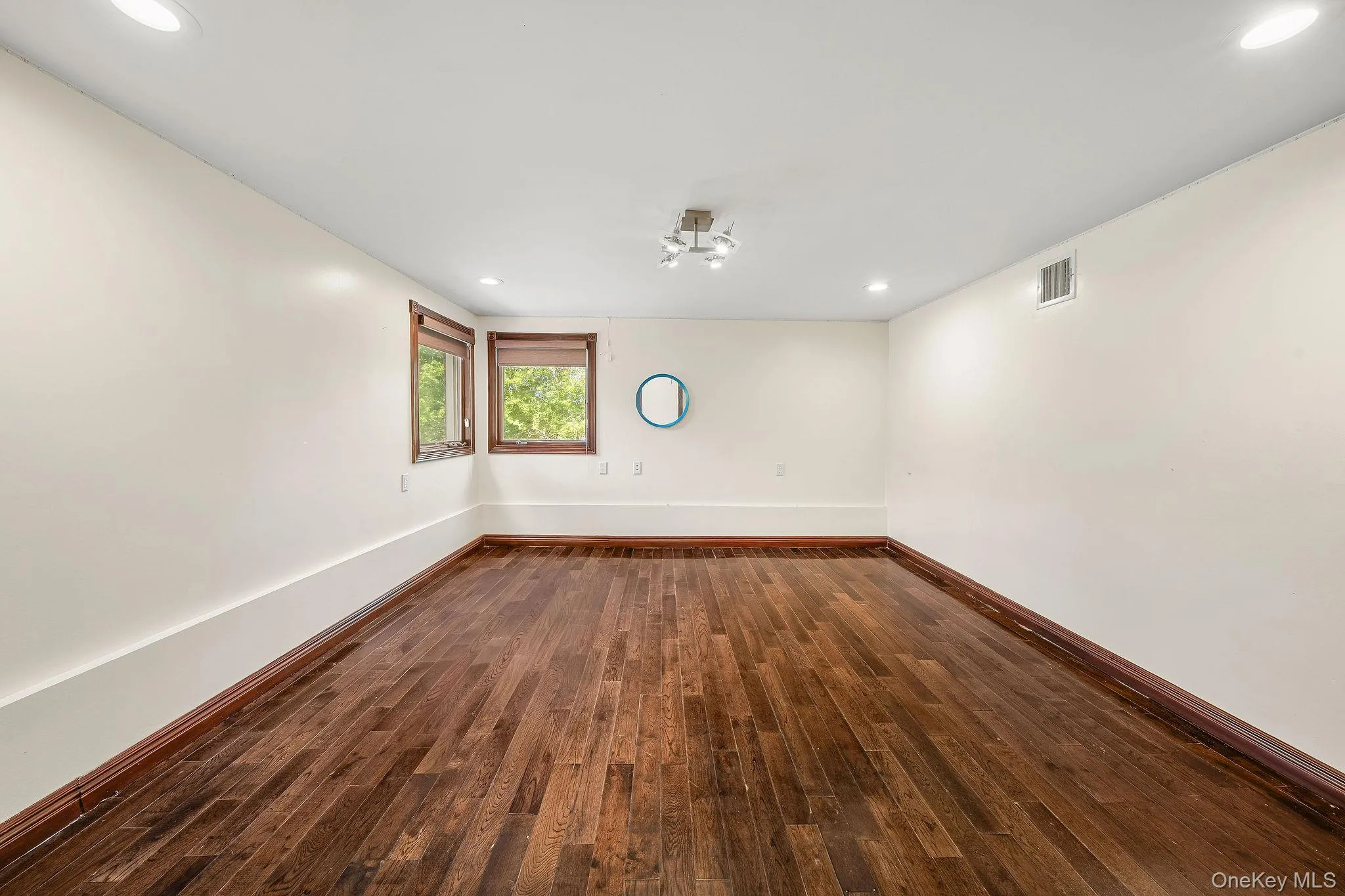 300 Ellen Place, Oyster Bay, NY, 5 Bedrooms Bedrooms, 10 Rooms Rooms,4 BathroomsBathrooms,Residential,For Rent,Ellen,0,1037607 300 Ellen Place, Oyster Bay, NY, 5 Bedrooms Bedrooms, 10 Rooms Rooms,4 BathroomsBathrooms,Residential,For Rent,Ellen,0,1037607
