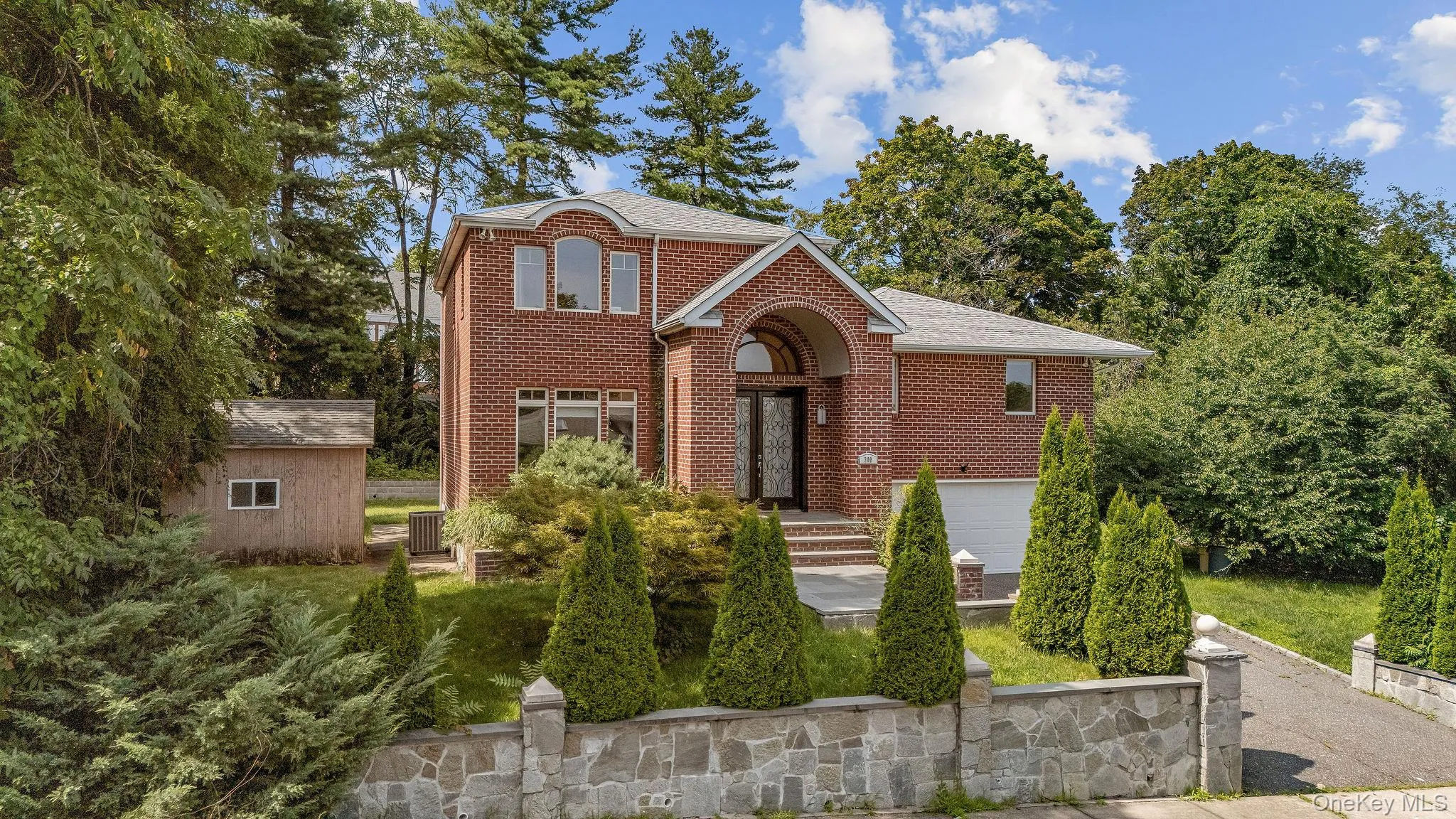 300 Ellen Place, Oyster Bay, NY, 5 Bedrooms Bedrooms, 10 Rooms Rooms,4 BathroomsBathrooms,Residential,For Rent,Ellen,0,1037607 300 Ellen Place, Oyster Bay, NY, 5 Bedrooms Bedrooms, 10 Rooms Rooms,4 BathroomsBathrooms,Residential,For Rent,Ellen,0,1037607