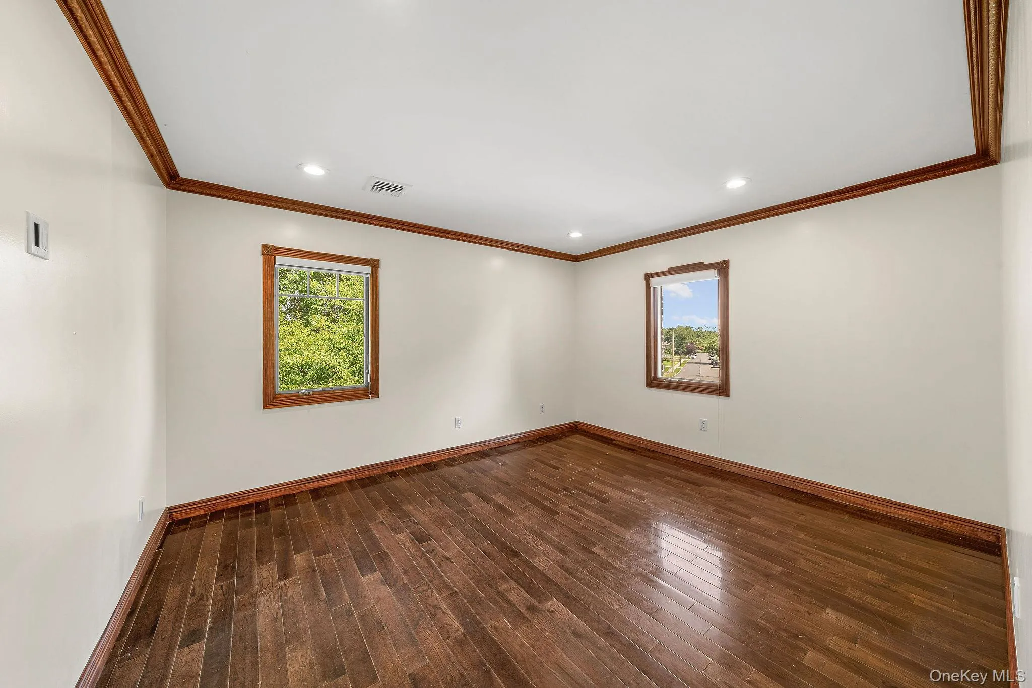 300 Ellen Place, Oyster Bay, NY, 5 Bedrooms Bedrooms, 10 Rooms Rooms,4 BathroomsBathrooms,Residential,For Rent,Ellen,0,1037607 300 Ellen Place, Oyster Bay, NY, 5 Bedrooms Bedrooms, 10 Rooms Rooms,4 BathroomsBathrooms,Residential,For Rent,Ellen,0,1037607