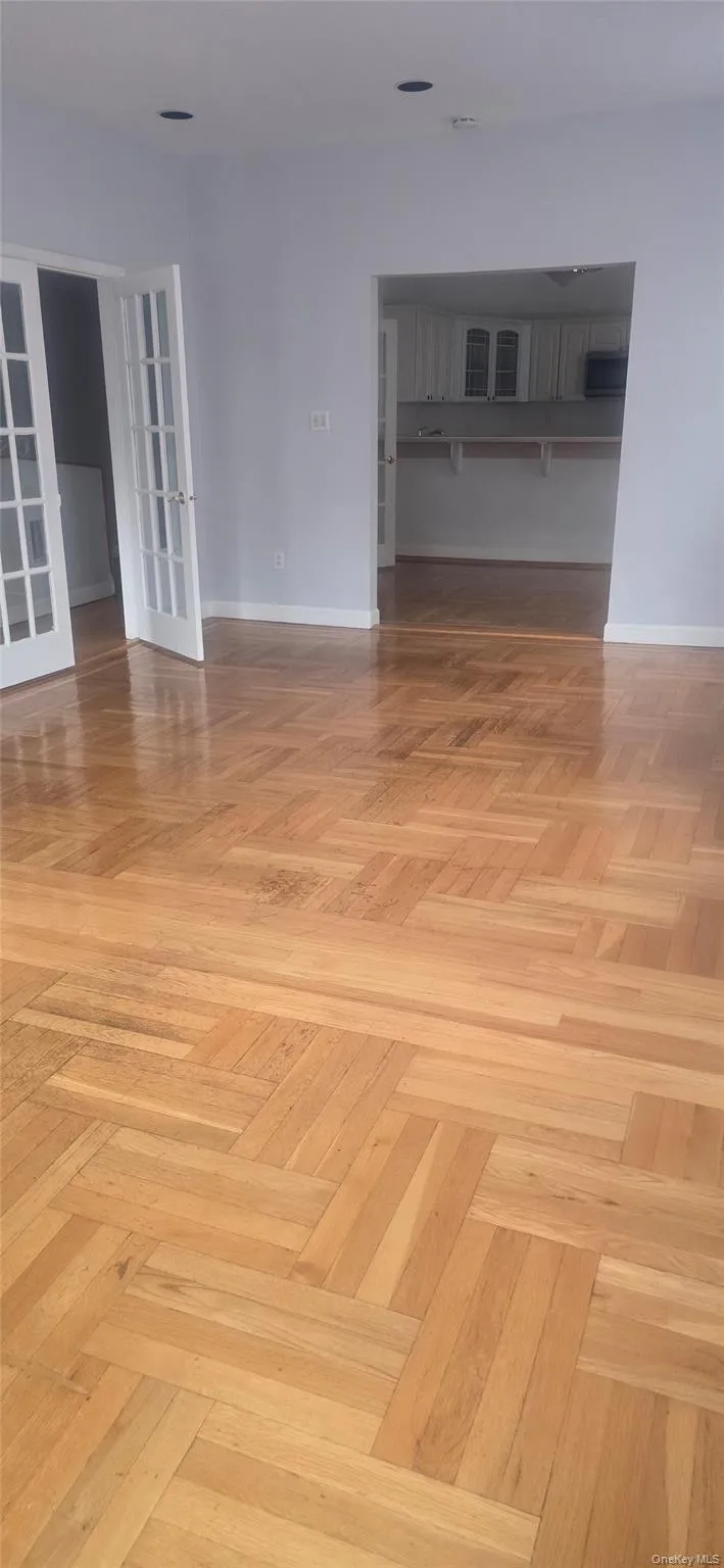 125 227th Street, New York, NY, 4 Bedrooms Bedrooms, 6 Rooms Rooms,1 BathroomBathrooms,Residential Lease,For Rent,227th,0,1037611 125 227th Street, New York, NY, 4 Bedrooms Bedrooms, 6 Rooms Rooms,1 BathroomBathrooms,Residential Lease,For Rent,227th,0,1037611