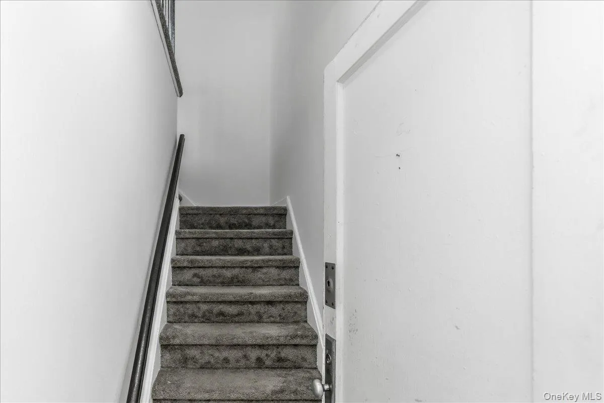 260-57 75th Avenue, New York, NY, 2 Bedrooms Bedrooms, 5 Rooms Rooms,1 BathroomBathrooms,Residential,For Rent,75th,0,1037617 260-57 75th Avenue, New York, NY, 2 Bedrooms Bedrooms, 5 Rooms Rooms,1 BathroomBathrooms,Residential,For Rent,75th,0,1037617