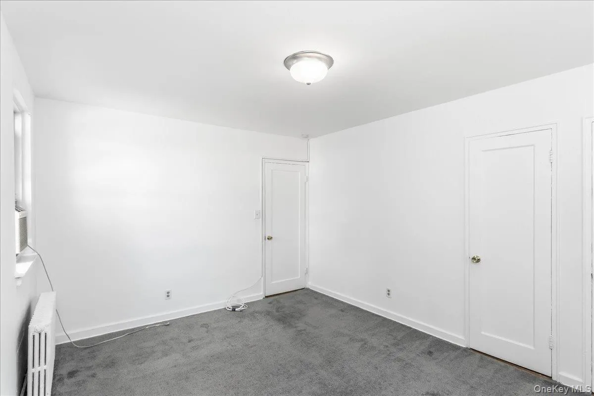 260-57 75th Avenue, New York, NY, 2 Bedrooms Bedrooms, 5 Rooms Rooms,1 BathroomBathrooms,Residential,For Rent,75th,0,1037617 260-57 75th Avenue, New York, NY, 2 Bedrooms Bedrooms, 5 Rooms Rooms,1 BathroomBathrooms,Residential,For Rent,75th,0,1037617