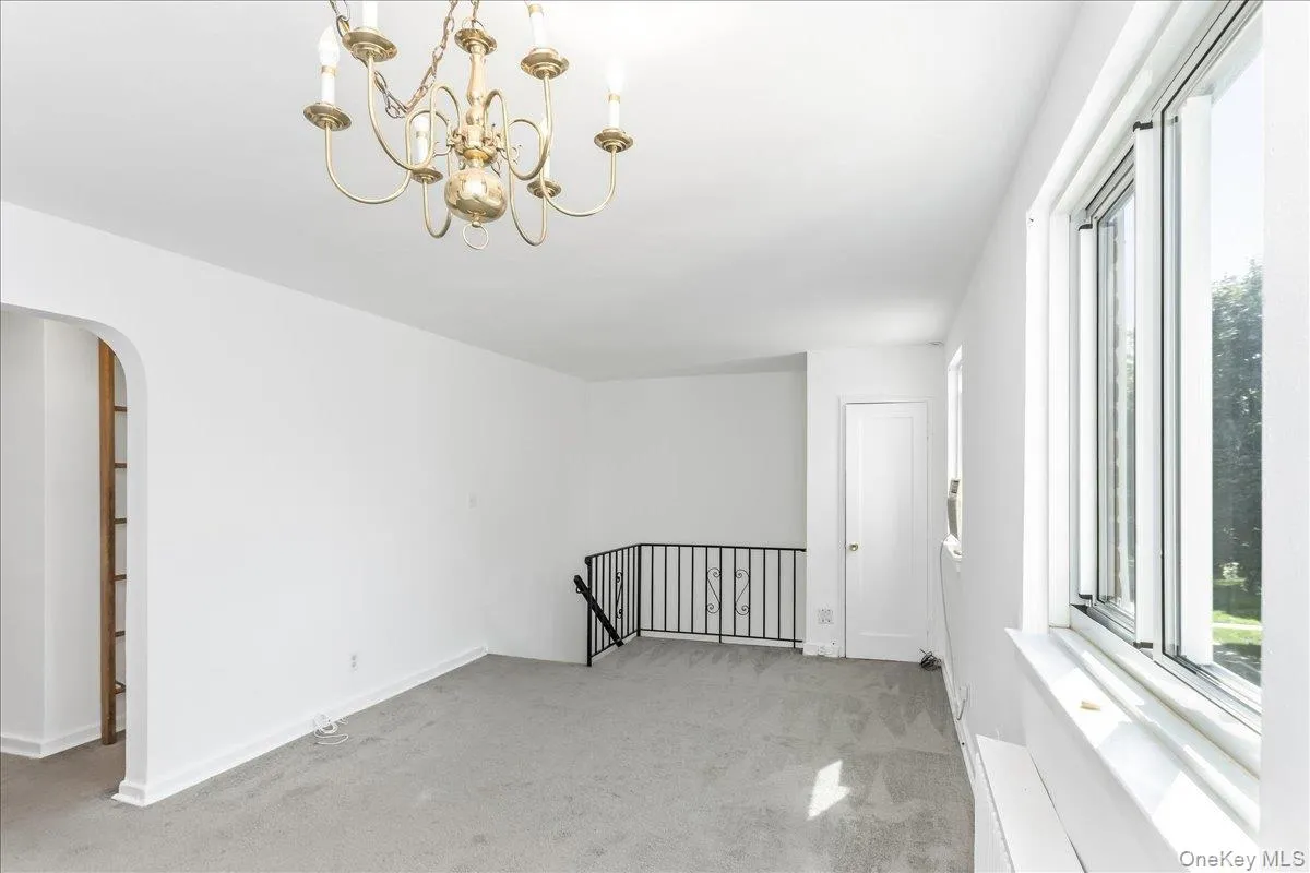 260-57 75th Avenue, New York, NY, 2 Bedrooms Bedrooms, 5 Rooms Rooms,1 BathroomBathrooms,Residential,For Rent,75th,0,1037617 260-57 75th Avenue, New York, NY, 2 Bedrooms Bedrooms, 5 Rooms Rooms,1 BathroomBathrooms,Residential,For Rent,75th,0,1037617