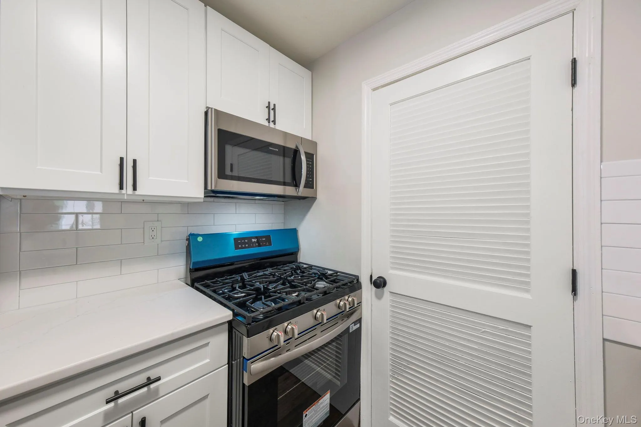 308 Magnolia Court, Woodbury, NY, 2 Bedrooms Bedrooms, 4 Rooms Rooms,2 BathroomsBathrooms,Residential,For Rent,Magnolia,0,1037618 308 Magnolia Court, Woodbury, NY, 2 Bedrooms Bedrooms, 4 Rooms Rooms,2 BathroomsBathrooms,Residential,For Rent,Magnolia,0,1037618