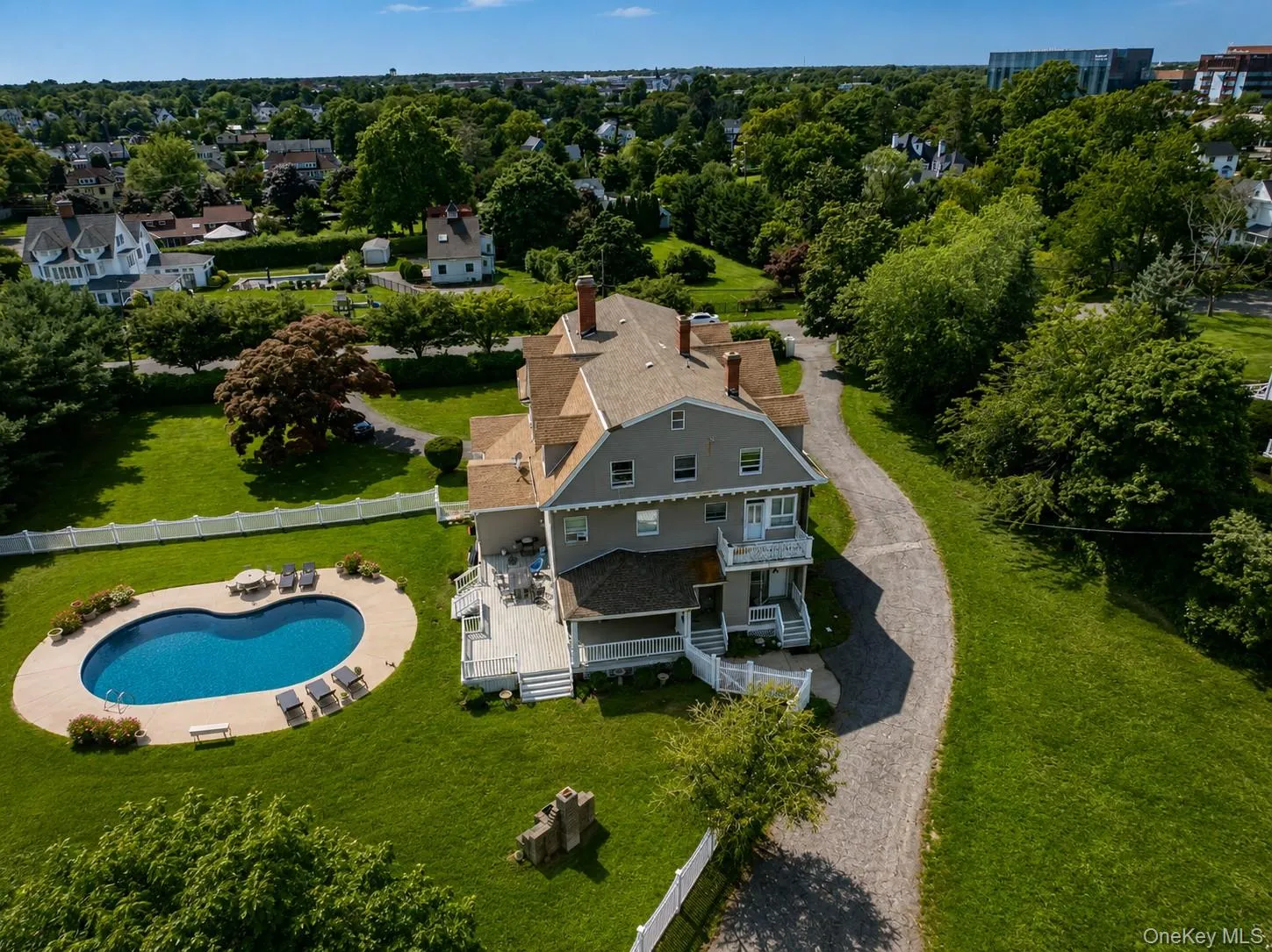 45 Penataquit Avenue, Islip, NY, 10 Bedrooms Bedrooms, 15 Rooms Rooms,7 BathroomsBathrooms,Residential,For Rent,Penataquit,0,1037620 45 Penataquit Avenue, Islip, NY, 10 Bedrooms Bedrooms, 15 Rooms Rooms,7 BathroomsBathrooms,Residential,For Rent,Penataquit,0,1037620