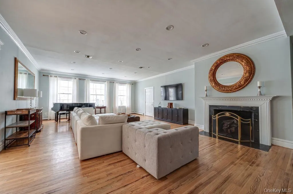 45 Penataquit Avenue, Islip, NY, 10 Bedrooms Bedrooms, 15 Rooms Rooms,7 BathroomsBathrooms,Residential,For Rent,Penataquit,0,1037620 45 Penataquit Avenue, Islip, NY, 10 Bedrooms Bedrooms, 15 Rooms Rooms,7 BathroomsBathrooms,Residential,For Rent,Penataquit,0,1037620