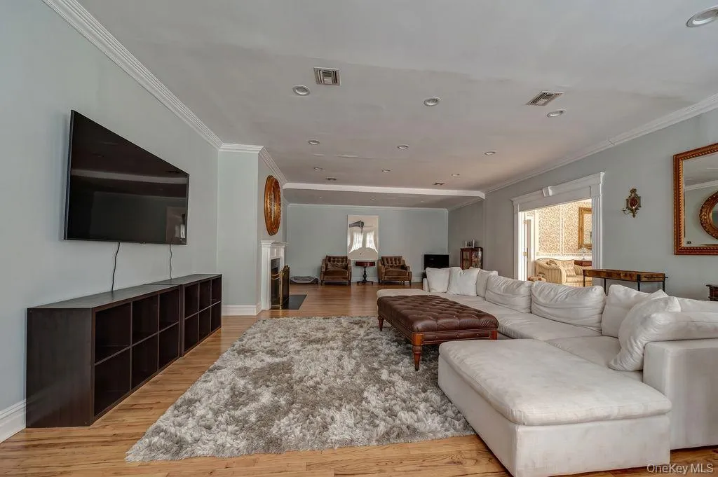 45 Penataquit Avenue, Islip, NY, 10 Bedrooms Bedrooms, 15 Rooms Rooms,7 BathroomsBathrooms,Residential,For Rent,Penataquit,0,1037620 45 Penataquit Avenue, Islip, NY, 10 Bedrooms Bedrooms, 15 Rooms Rooms,7 BathroomsBathrooms,Residential,For Rent,Penataquit,0,1037620