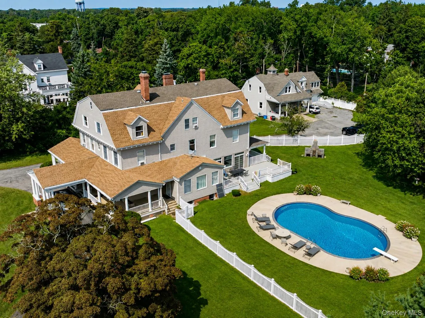 45 Penataquit Avenue, Islip, NY, 10 Bedrooms Bedrooms, 15 Rooms Rooms,7 BathroomsBathrooms,Residential,For Rent,Penataquit,0,1037620 45 Penataquit Avenue, Islip, NY, 10 Bedrooms Bedrooms, 15 Rooms Rooms,7 BathroomsBathrooms,Residential,For Rent,Penataquit,0,1037620