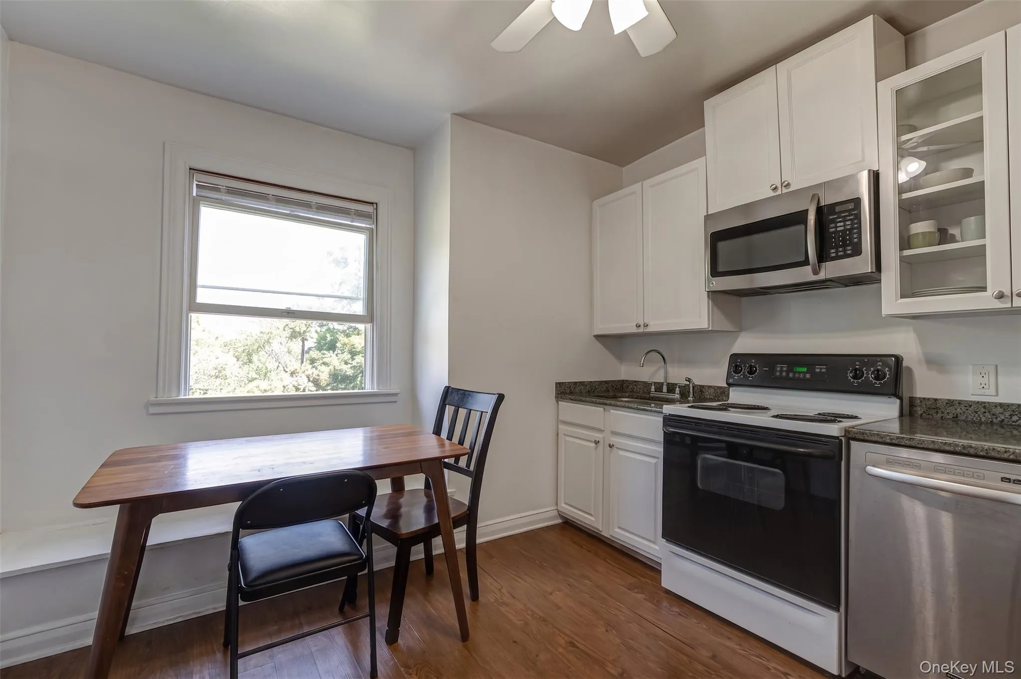 45 Penataquit Avenue, Islip, NY, 10 Bedrooms Bedrooms, 15 Rooms Rooms,7 BathroomsBathrooms,Residential,For Rent,Penataquit,0,1037620 45 Penataquit Avenue, Islip, NY, 10 Bedrooms Bedrooms, 15 Rooms Rooms,7 BathroomsBathrooms,Residential,For Rent,Penataquit,0,1037620