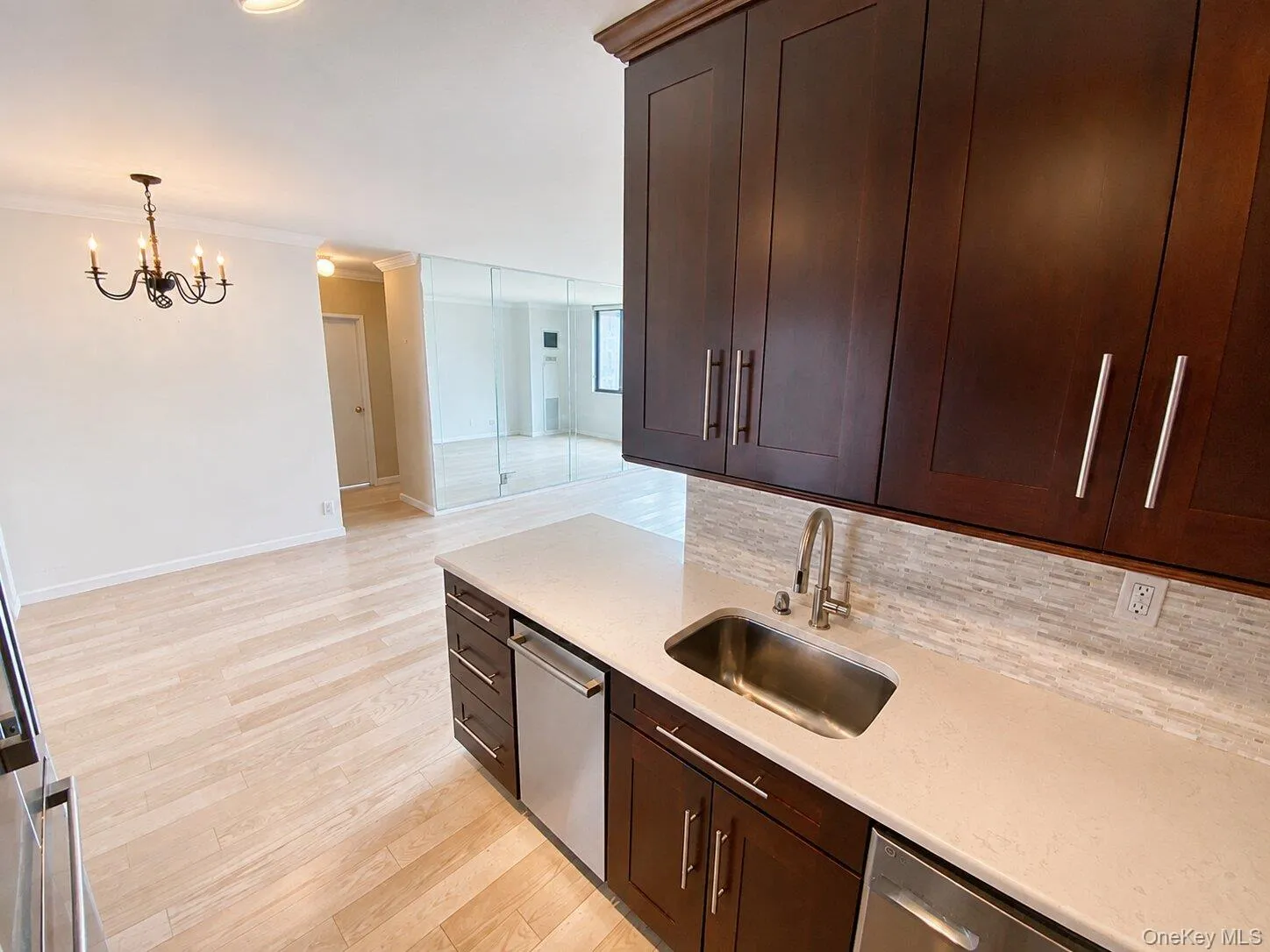 26910 Grand Central Parkway, New York, NY, 1 Bedroom Bedrooms, 3 Rooms Rooms,2 BathroomsBathrooms,Residential,For Rent,Grand Central,0,1037625 26910 Grand Central Parkway, New York, NY, 1 Bedroom Bedrooms, 3 Rooms Rooms,2 BathroomsBathrooms,Residential,For Rent,Grand Central,0,1037625