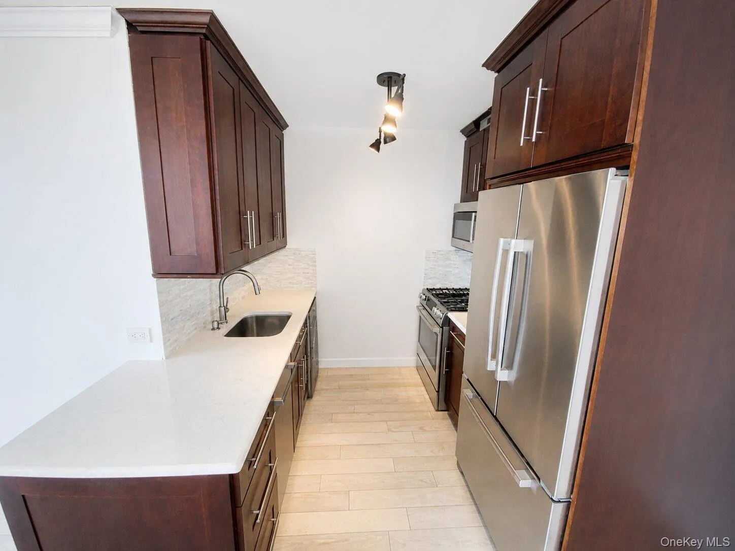 26910 Grand Central Parkway, New York, NY, 1 Bedroom Bedrooms, 3 Rooms Rooms,2 BathroomsBathrooms,Residential,For Rent,Grand Central,0,1037625 26910 Grand Central Parkway, New York, NY, 1 Bedroom Bedrooms, 3 Rooms Rooms,2 BathroomsBathrooms,Residential,For Rent,Grand Central,0,1037625
