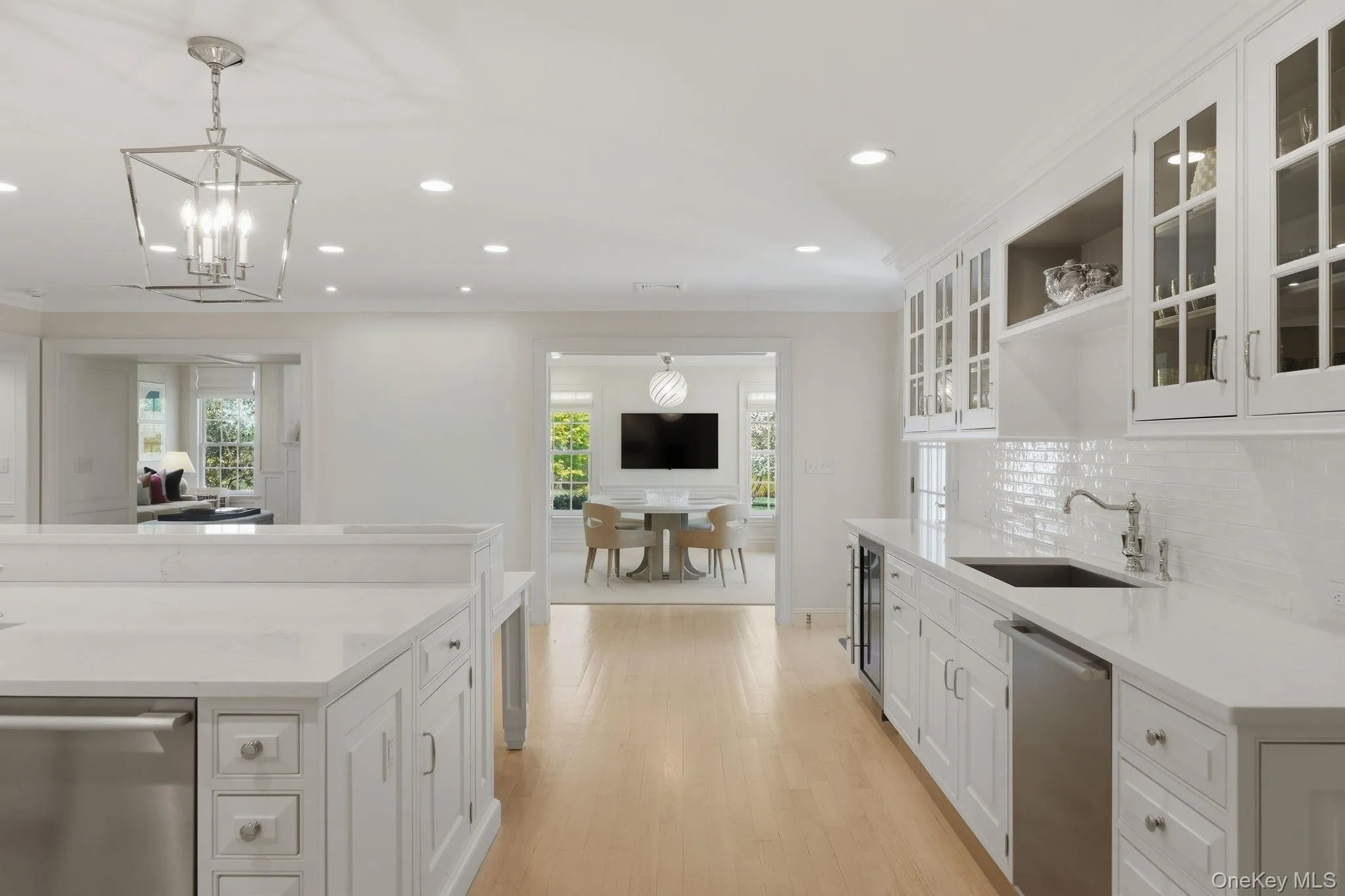530 Chicken Valley Road, Oyster Bay, NY, 8 Bedrooms Bedrooms, 25 Rooms Rooms,6 BathroomsBathrooms,Residential,For Rent,Chicken Valley,0,1037635 530 Chicken Valley Road, Oyster Bay, NY, 8 Bedrooms Bedrooms, 25 Rooms Rooms,6 BathroomsBathrooms,Residential,For Rent,Chicken Valley,0,1037635