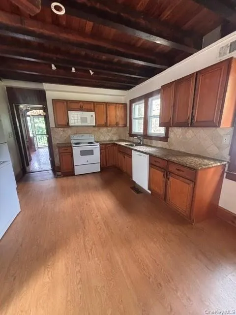 51 Hook Cross Road, East Fishkill, NY, 3 Bedrooms Bedrooms, 7 Rooms Rooms,1 BathroomBathrooms,Residential Lease,For Rent,Hook Cross,0,1037636 51 Hook Cross Road, East Fishkill, NY, 3 Bedrooms Bedrooms, 7 Rooms Rooms,1 BathroomBathrooms,Residential Lease,For Rent,Hook Cross,0,1037636