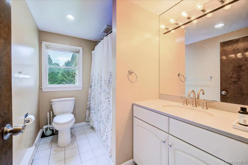 46 Harmony Hill Road, Pawling, NY, 3 Bedrooms Bedrooms, 10 Rooms Rooms,2 BathroomsBathrooms,Residential,For Rent,Harmony Hill,0,1037637 46 Harmony Hill Road, Pawling, NY, 3 Bedrooms Bedrooms, 10 Rooms Rooms,2 BathroomsBathrooms,Residential,For Rent,Harmony Hill,0,1037637