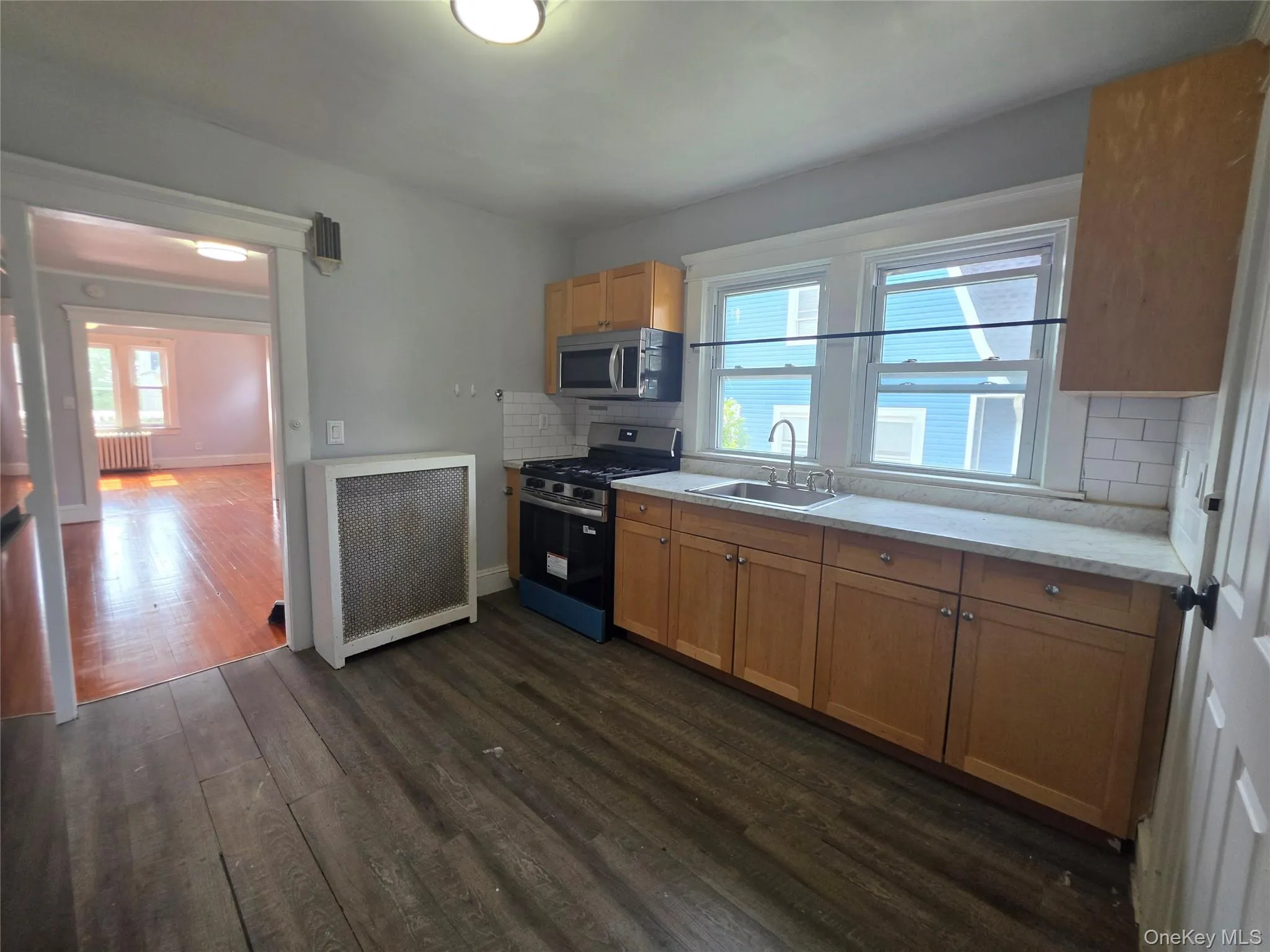 81 Waring Place, Yonkers, NY, 3 Bedrooms Bedrooms, 6 Rooms Rooms,1 BathroomBathrooms,Residential Lease,For Rent,Waring Place,0,1037643 81 Waring Place, Yonkers, NY, 3 Bedrooms Bedrooms, 6 Rooms Rooms,1 BathroomBathrooms,Residential Lease,For Rent,Waring Place,0,1037643