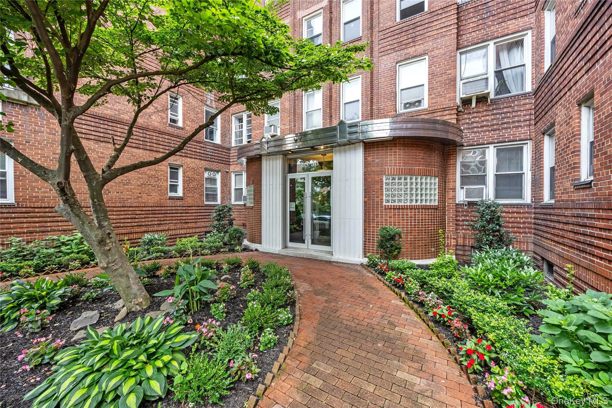 65-36 Wetherole Street, New York, NY, 1 Bedroom Bedrooms, 4 Rooms Rooms,1 BathroomBathrooms,Residential,For Rent,Wetherole,0,1037645 65-36 Wetherole Street, New York, NY, 1 Bedroom Bedrooms, 4 Rooms Rooms,1 BathroomBathrooms,Residential,For Rent,Wetherole,0,1037645