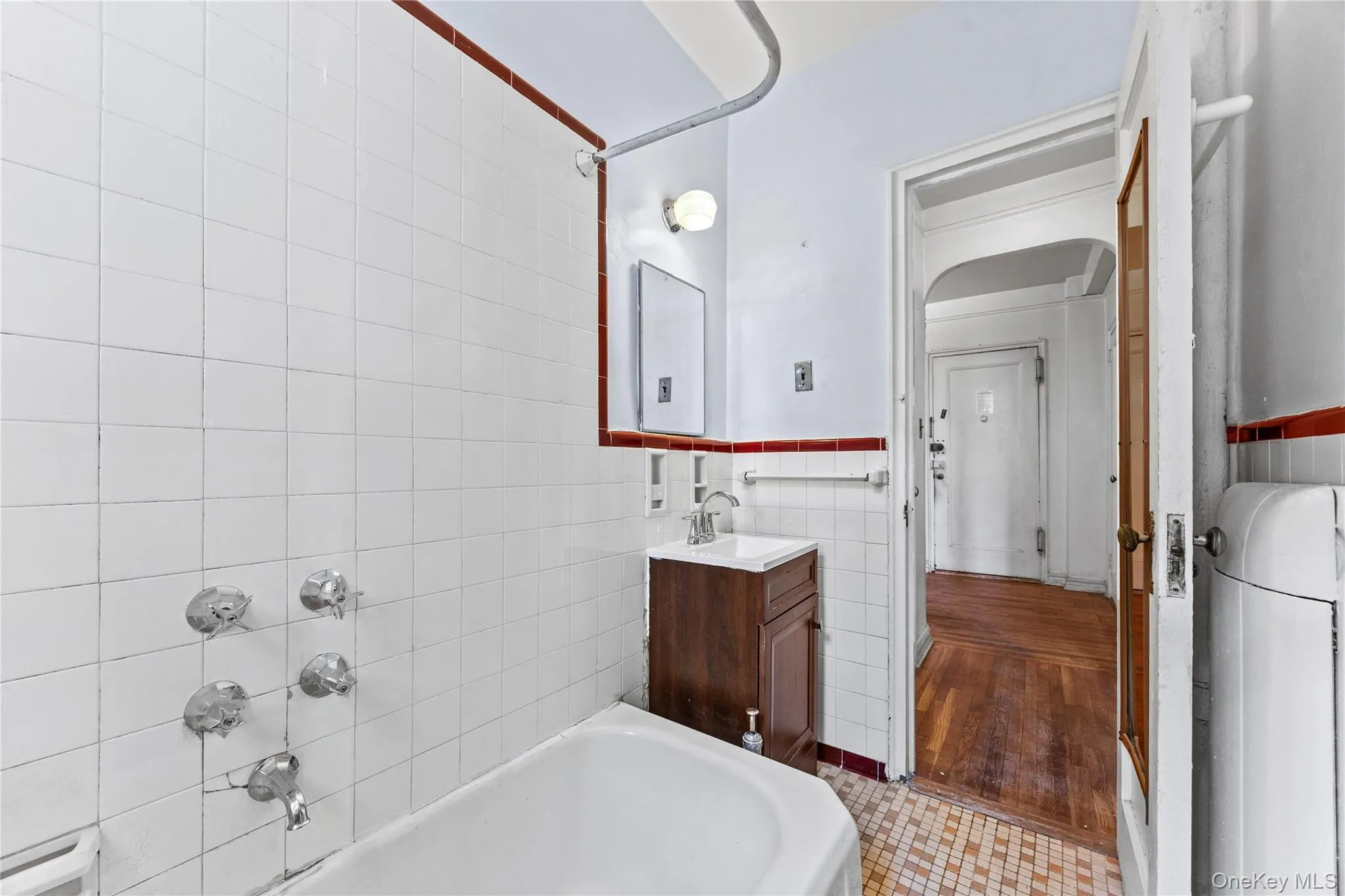 65-36 Wetherole Street, New York, NY, 1 Bedroom Bedrooms, 4 Rooms Rooms,1 BathroomBathrooms,Residential,For Rent,Wetherole,0,1037645 65-36 Wetherole Street, New York, NY, 1 Bedroom Bedrooms, 4 Rooms Rooms,1 BathroomBathrooms,Residential,For Rent,Wetherole,0,1037645