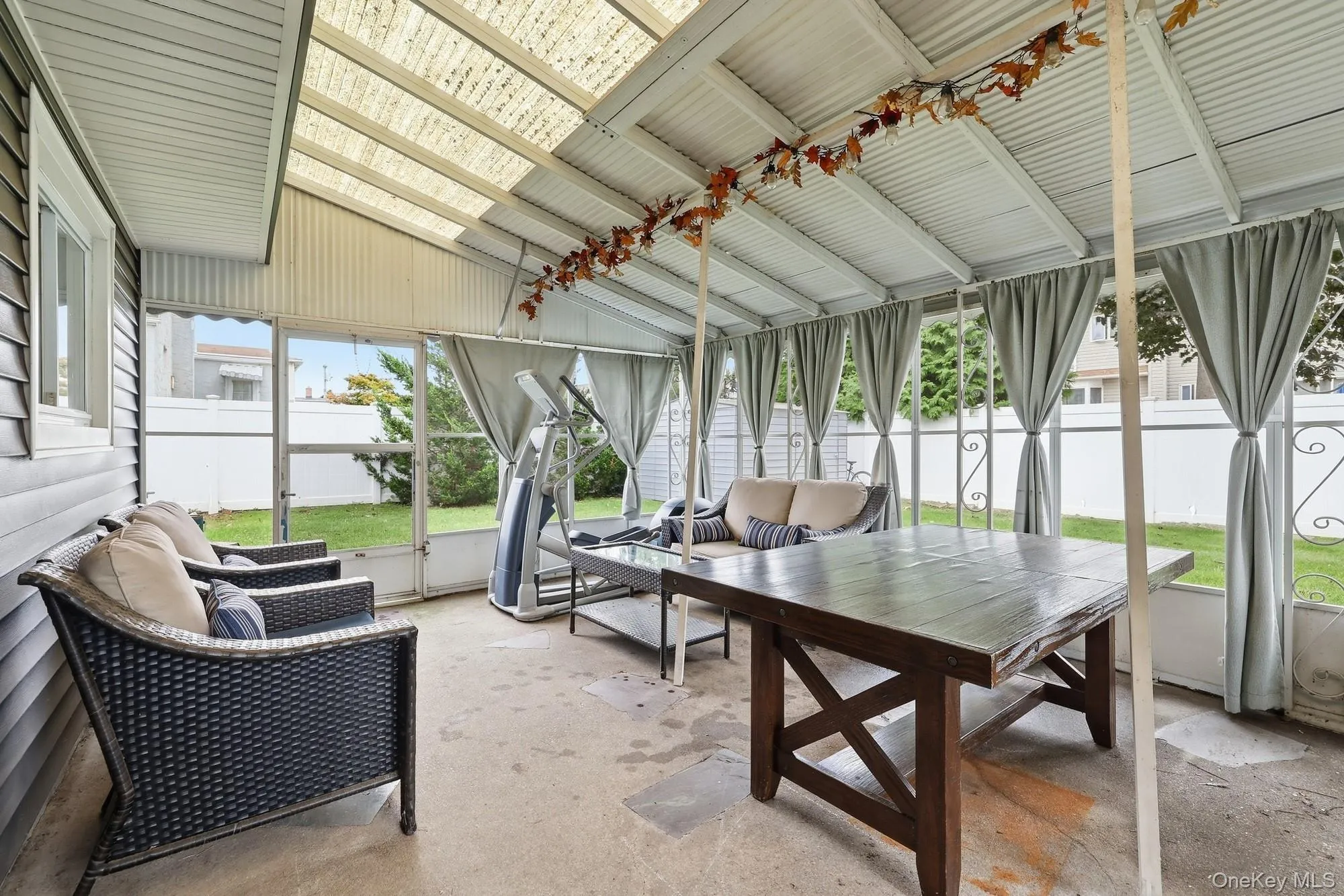 131 Fir Street, Babylon, NY, 4 Bedrooms Bedrooms, 7 Rooms Rooms,2 BathroomsBathrooms,Residential,For Rent,Fir,0,1037646 131 Fir Street, Babylon, NY, 4 Bedrooms Bedrooms, 7 Rooms Rooms,2 BathroomsBathrooms,Residential,For Rent,Fir,0,1037646