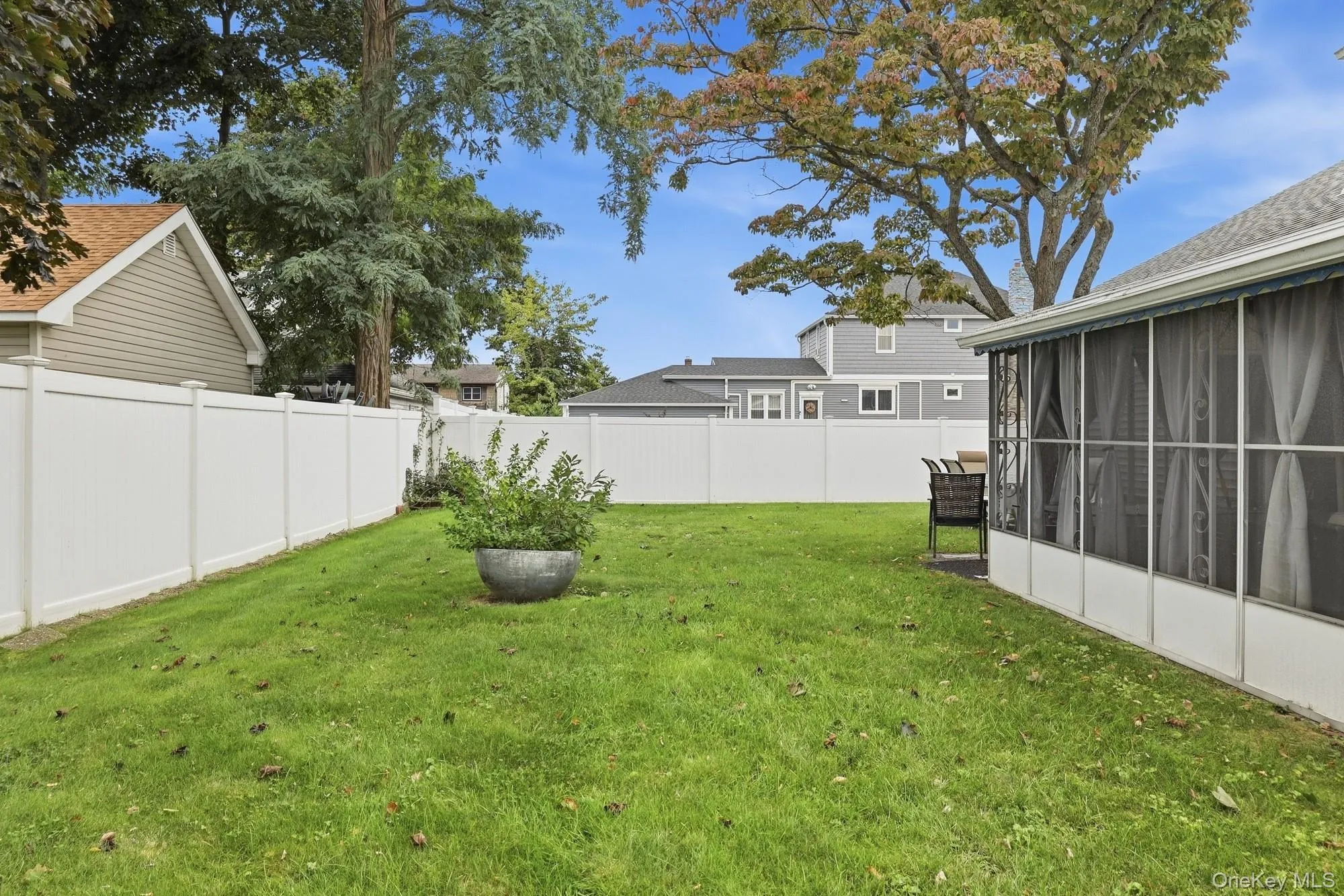131 Fir Street, Babylon, NY, 4 Bedrooms Bedrooms, 7 Rooms Rooms,2 BathroomsBathrooms,Residential,For Rent,Fir,0,1037646 131 Fir Street, Babylon, NY, 4 Bedrooms Bedrooms, 7 Rooms Rooms,2 BathroomsBathrooms,Residential,For Rent,Fir,0,1037646