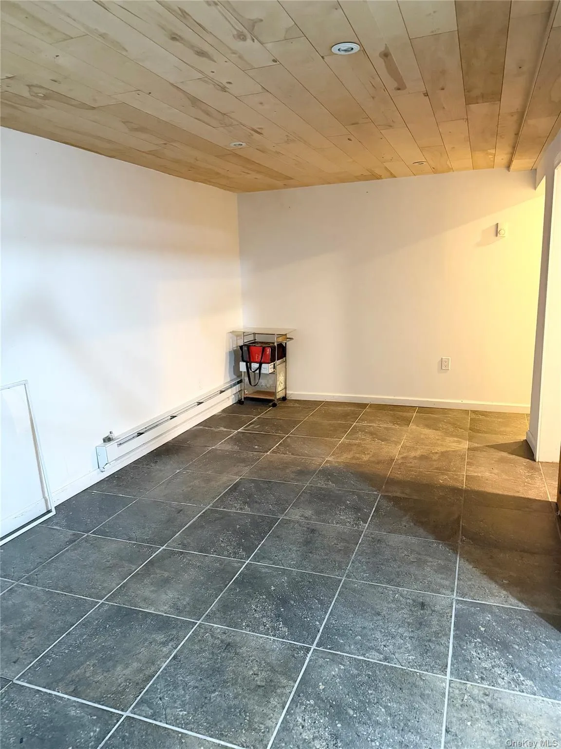 8615 88th Avenue, New York, NY, 3 Bedrooms Bedrooms, 7 Rooms Rooms,2 BathroomsBathrooms,Residential,For Rent,88th,0,1037647 8615 88th Avenue, New York, NY, 3 Bedrooms Bedrooms, 7 Rooms Rooms,2 BathroomsBathrooms,Residential,For Rent,88th,0,1037647