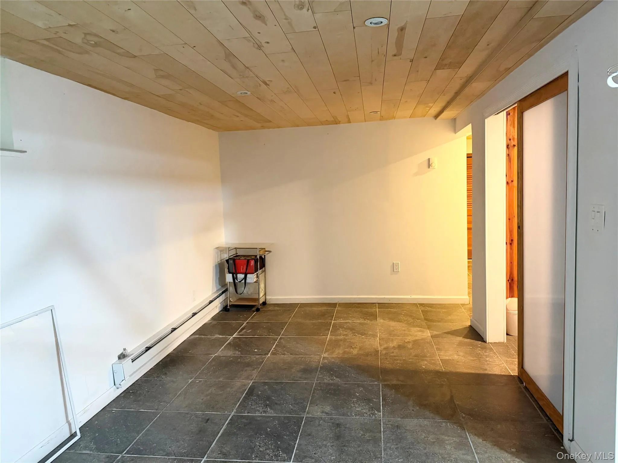 8615 88th Avenue, New York, NY, 3 Bedrooms Bedrooms, 7 Rooms Rooms,2 BathroomsBathrooms,Residential,For Rent,88th,0,1037647 8615 88th Avenue, New York, NY, 3 Bedrooms Bedrooms, 7 Rooms Rooms,2 BathroomsBathrooms,Residential,For Rent,88th,0,1037647