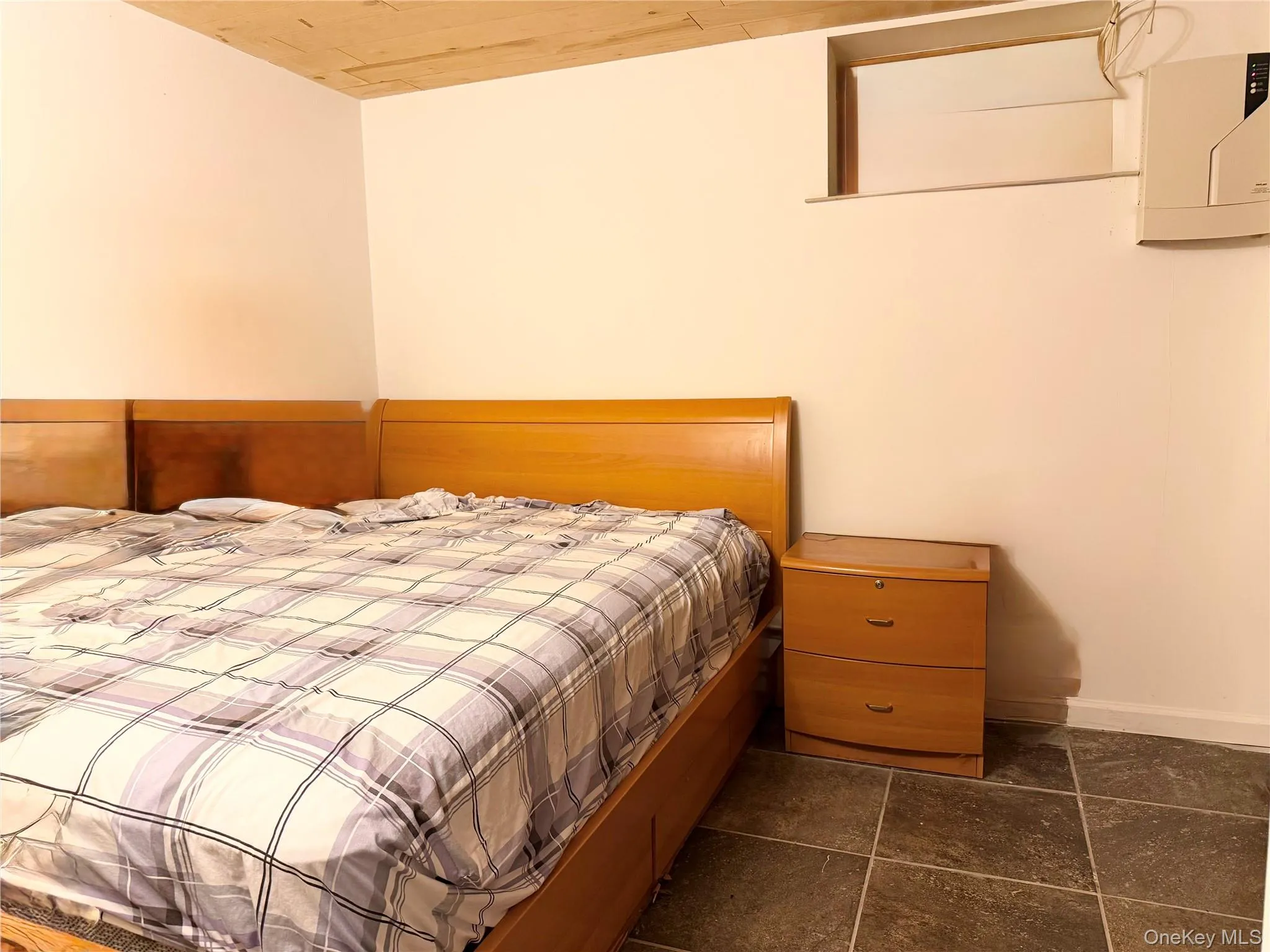 8615 88th Avenue, New York, NY, 3 Bedrooms Bedrooms, 7 Rooms Rooms,2 BathroomsBathrooms,Residential,For Rent,88th,0,1037647 8615 88th Avenue, New York, NY, 3 Bedrooms Bedrooms, 7 Rooms Rooms,2 BathroomsBathrooms,Residential,For Rent,88th,0,1037647