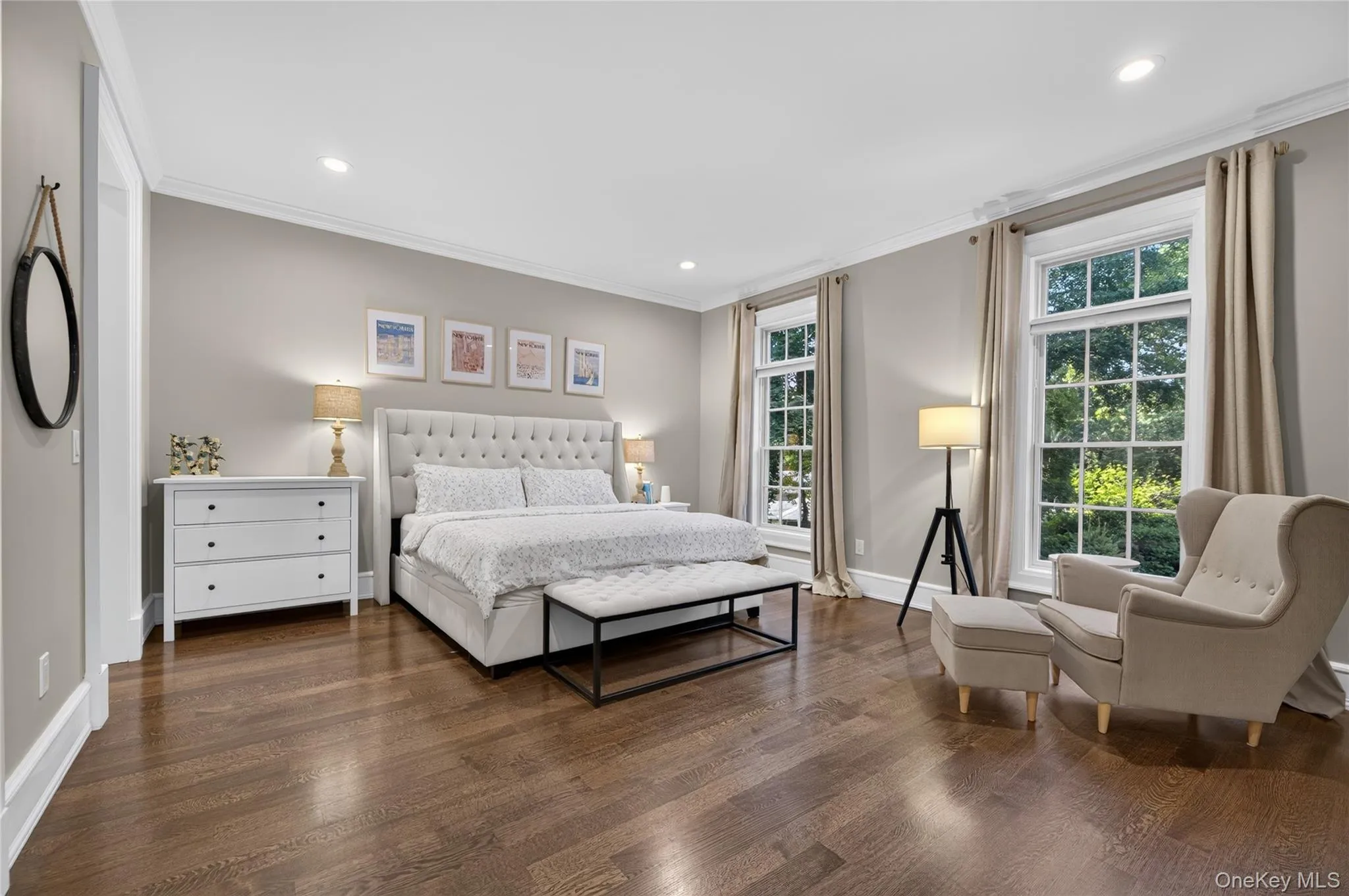 Sun drenched Bedroom, first floor, w/walk-in closet Sun drenched Bedroom, first floor, w/walk-in closet