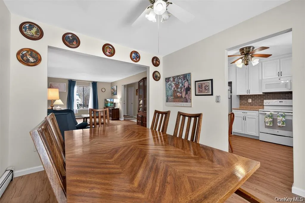 607 Mountain Laurel Drive, Monroe, NY, 3 Bedrooms Bedrooms, 6 Rooms Rooms,2 BathroomsBathrooms,Residential,For Rent,Mountain Laurel,0,1037650 607 Mountain Laurel Drive, Monroe, NY, 3 Bedrooms Bedrooms, 6 Rooms Rooms,2 BathroomsBathrooms,Residential,For Rent,Mountain Laurel,0,1037650