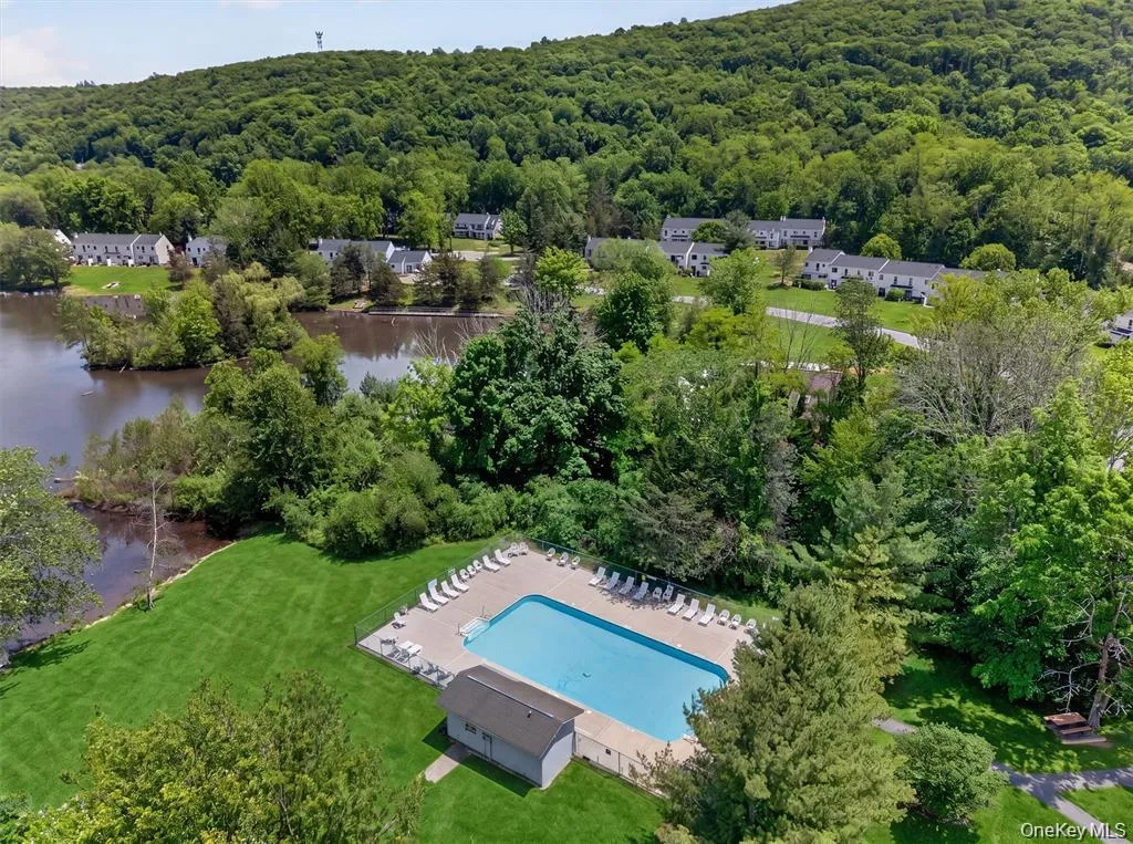 607 Mountain Laurel Drive, Monroe, NY, 3 Bedrooms Bedrooms, 6 Rooms Rooms,2 BathroomsBathrooms,Residential,For Rent,Mountain Laurel,0,1037650 607 Mountain Laurel Drive, Monroe, NY, 3 Bedrooms Bedrooms, 6 Rooms Rooms,2 BathroomsBathrooms,Residential,For Rent,Mountain Laurel,0,1037650