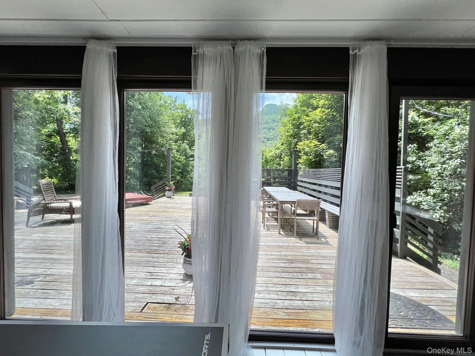 7857 Main Street, Hunter, NY, 6 Bedrooms Bedrooms, 7 Rooms Rooms,4 BathroomsBathrooms,Residential,For Rent,Main,0,1037654 7857 Main Street, Hunter, NY, 6 Bedrooms Bedrooms, 7 Rooms Rooms,4 BathroomsBathrooms,Residential,For Rent,Main,0,1037654
