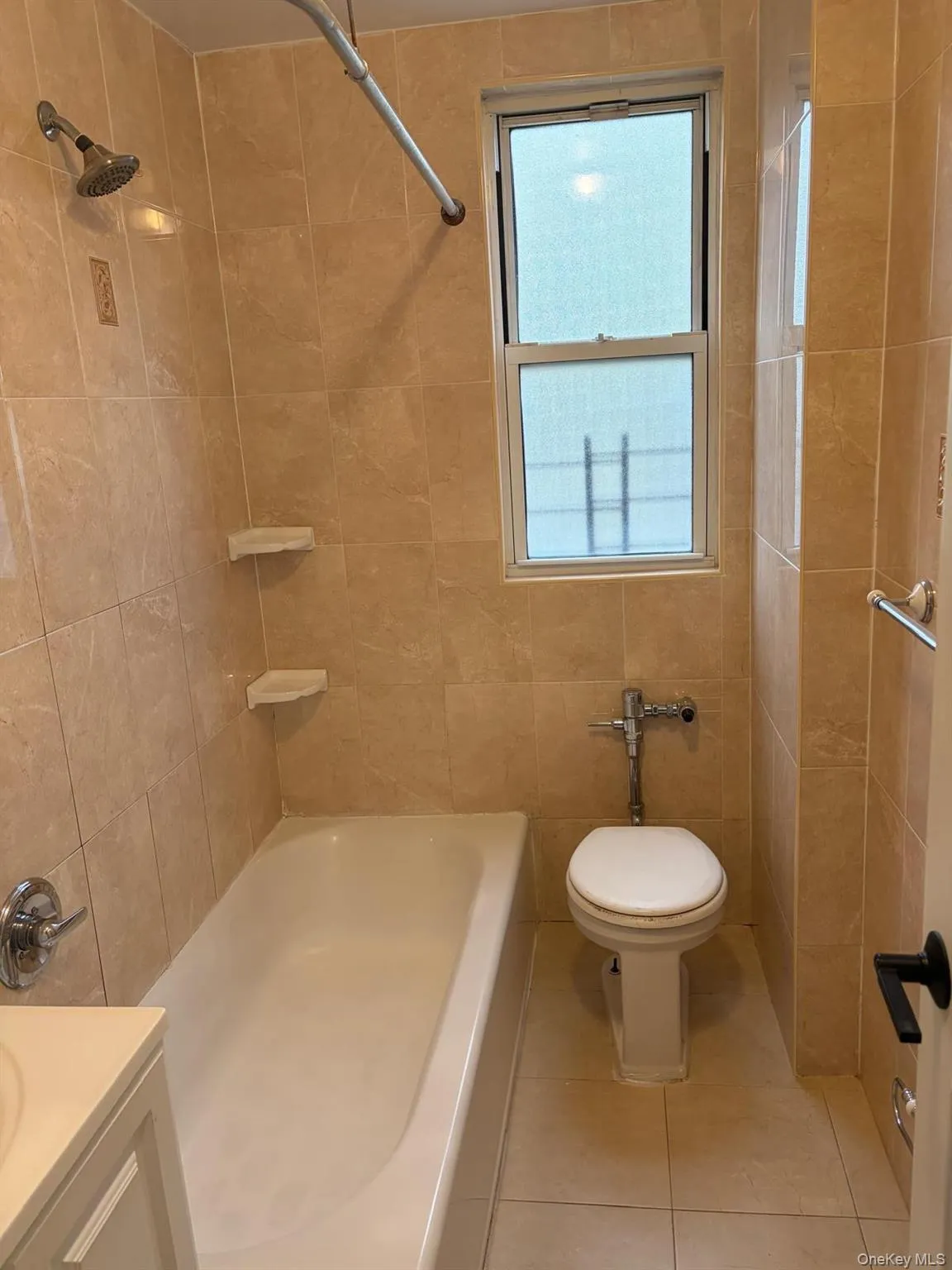 141-39 79th avenue, New York, NY, 1 Bedroom Bedrooms, 3 Rooms Rooms,1 BathroomBathrooms,Residential Lease,For Rent,79th avenue,0,1037662 141-39 79th avenue, New York, NY, 1 Bedroom Bedrooms, 3 Rooms Rooms,1 BathroomBathrooms,Residential Lease,For Rent,79th avenue,0,1037662