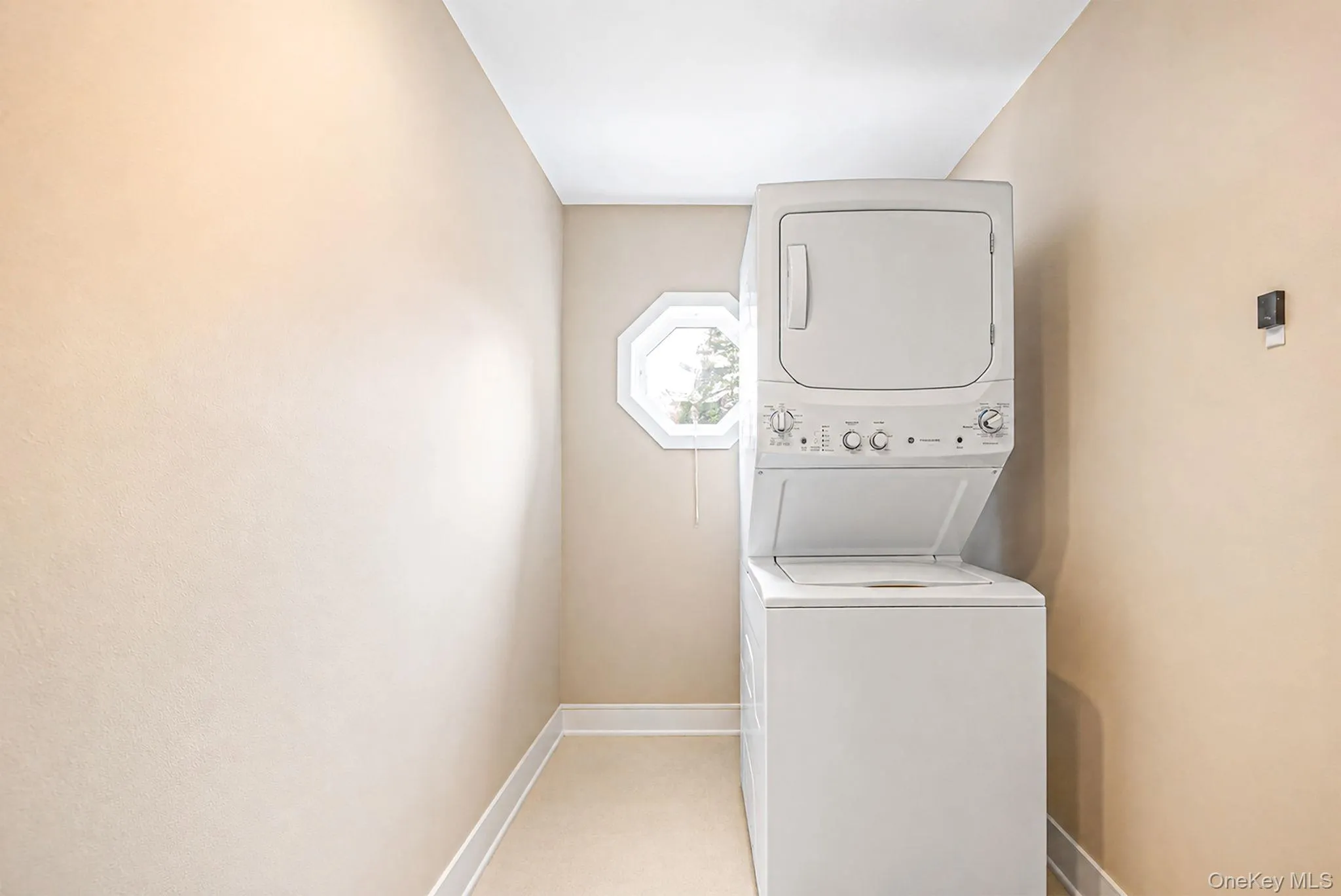 52 Manhattan Avenue, West Babylon, NY, 5 Bedrooms Bedrooms, 8 Rooms Rooms,4 BathroomsBathrooms,Residential,For Rent,Manhattan,0,1037663 52 Manhattan Avenue, West Babylon, NY, 5 Bedrooms Bedrooms, 8 Rooms Rooms,4 BathroomsBathrooms,Residential,For Rent,Manhattan,0,1037663
