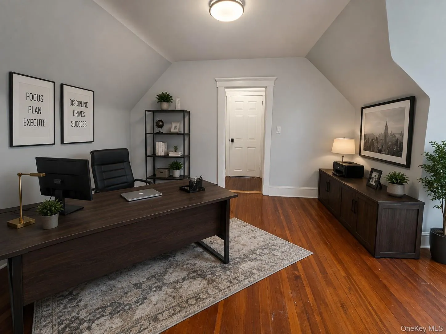 Bonus Room can be used as office Bonus Room can be used as office