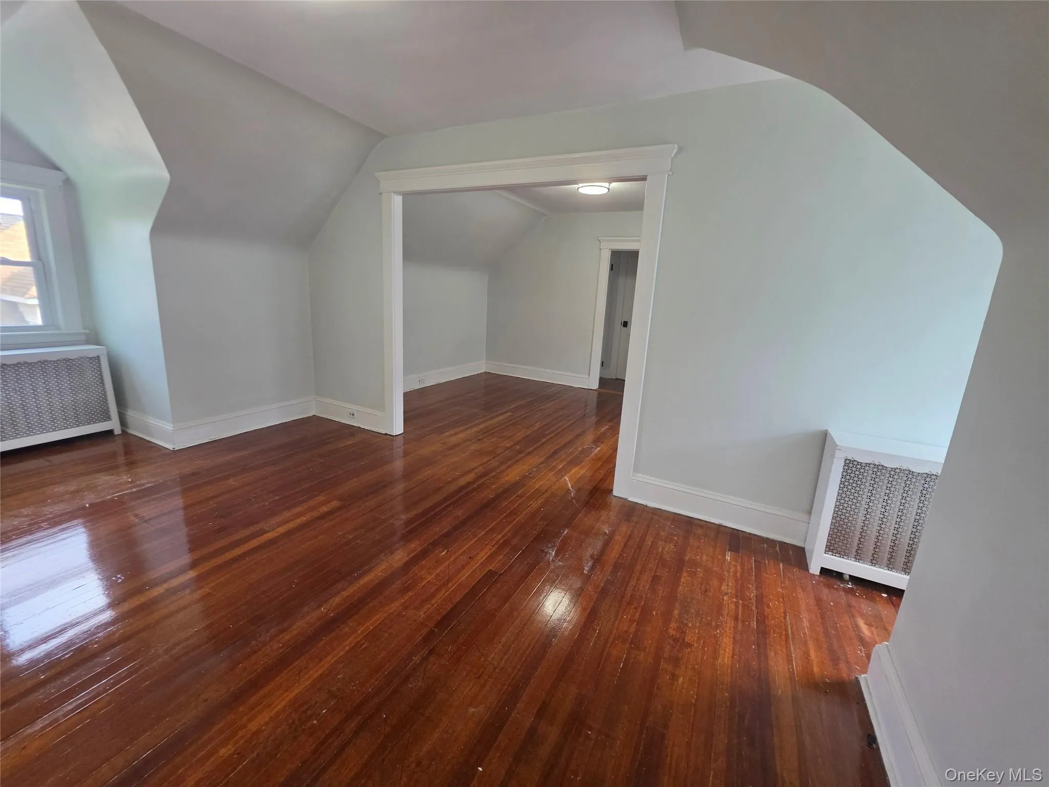 81 Waring Place, Yonkers, NY, 1 Bedroom Bedrooms, 4 Rooms Rooms,1 BathroomBathrooms,Residential Lease,For Rent,Waring Place,0,1037665 81 Waring Place, Yonkers, NY, 1 Bedroom Bedrooms, 4 Rooms Rooms,1 BathroomBathrooms,Residential Lease,For Rent,Waring Place,0,1037665