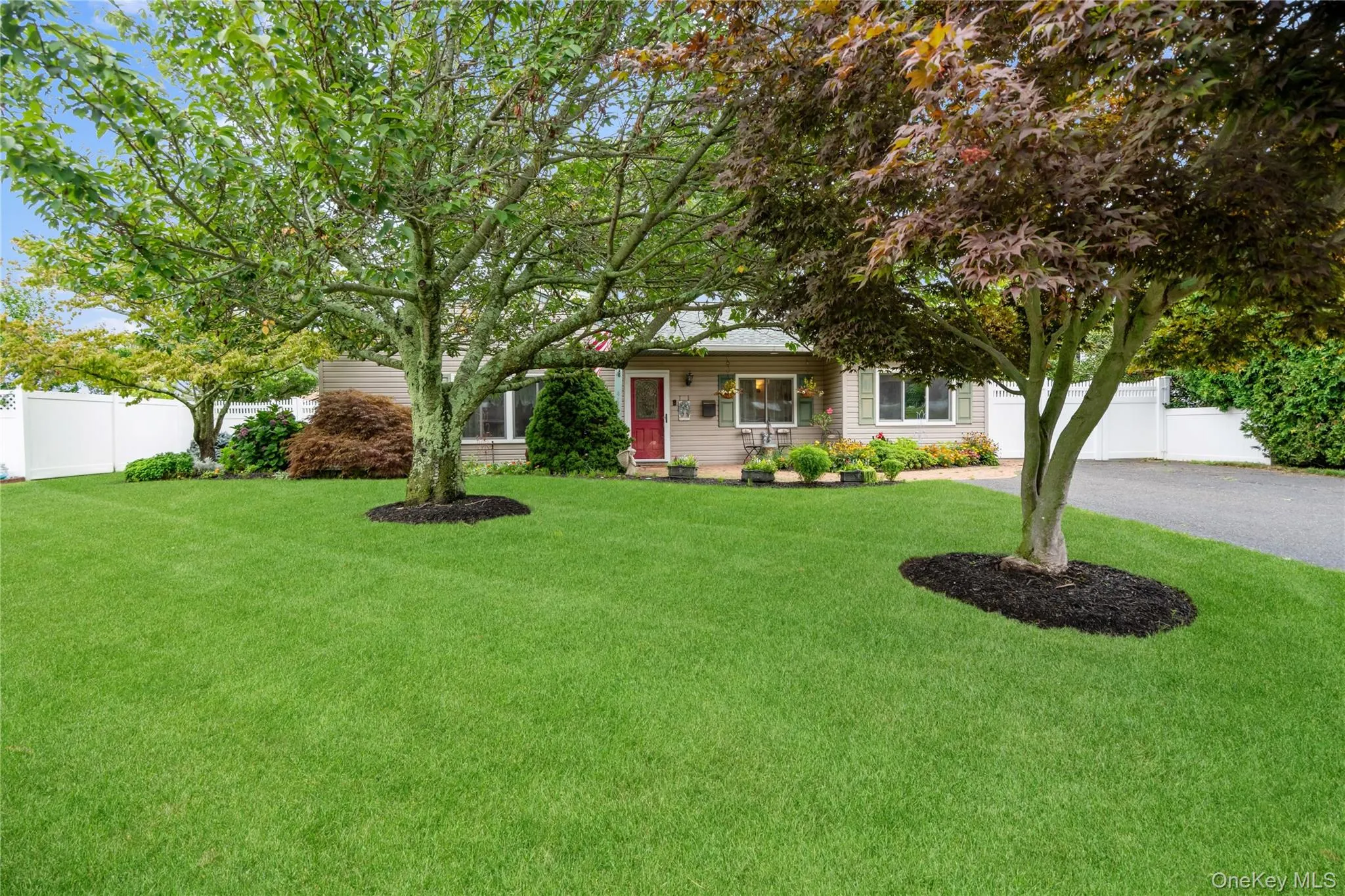 411 8th Street, Islip, NY, 4 Bedrooms Bedrooms, 9 Rooms Rooms,3 BathroomsBathrooms,Residential,For Rent,8th,0,1037679 411 8th Street, Islip, NY, 4 Bedrooms Bedrooms, 9 Rooms Rooms,3 BathroomsBathrooms,Residential,For Rent,8th,0,1037679