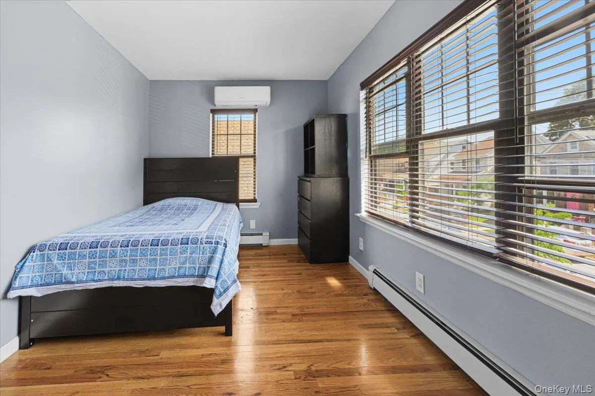 21825 104th Avenue, New York, NY, 3 Bedrooms Bedrooms, 7 Rooms Rooms,2 BathroomsBathrooms,Residential,For Rent,104th,0,1037684 21825 104th Avenue, New York, NY, 3 Bedrooms Bedrooms, 7 Rooms Rooms,2 BathroomsBathrooms,Residential,For Rent,104th,0,1037684