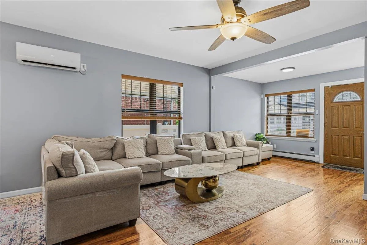 21825 104th Avenue, New York, NY, 3 Bedrooms Bedrooms, 7 Rooms Rooms,2 BathroomsBathrooms,Residential,For Rent,104th,0,1037684 21825 104th Avenue, New York, NY, 3 Bedrooms Bedrooms, 7 Rooms Rooms,2 BathroomsBathrooms,Residential,For Rent,104th,0,1037684